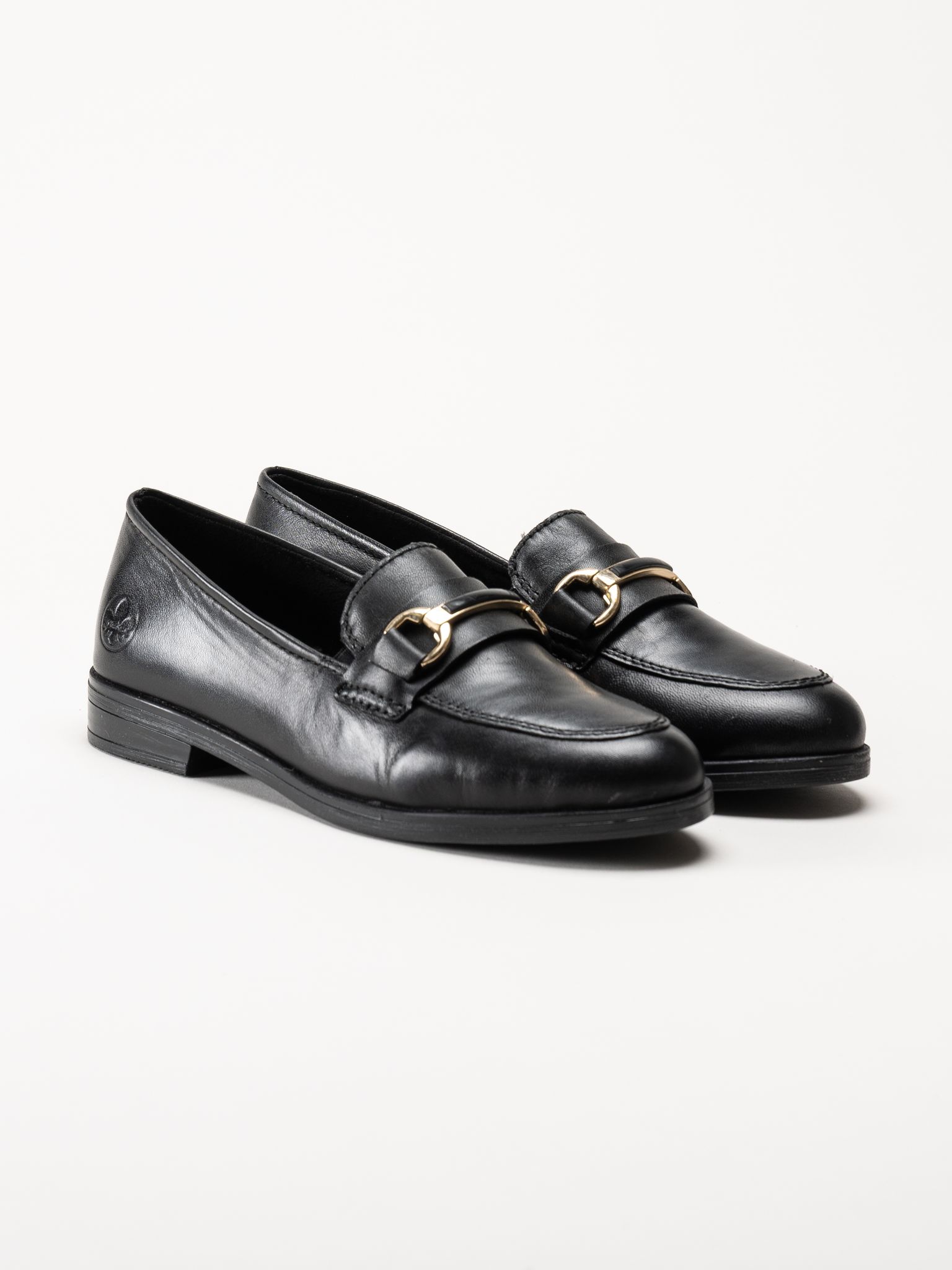Rieker - Svarta loafers i skinn
