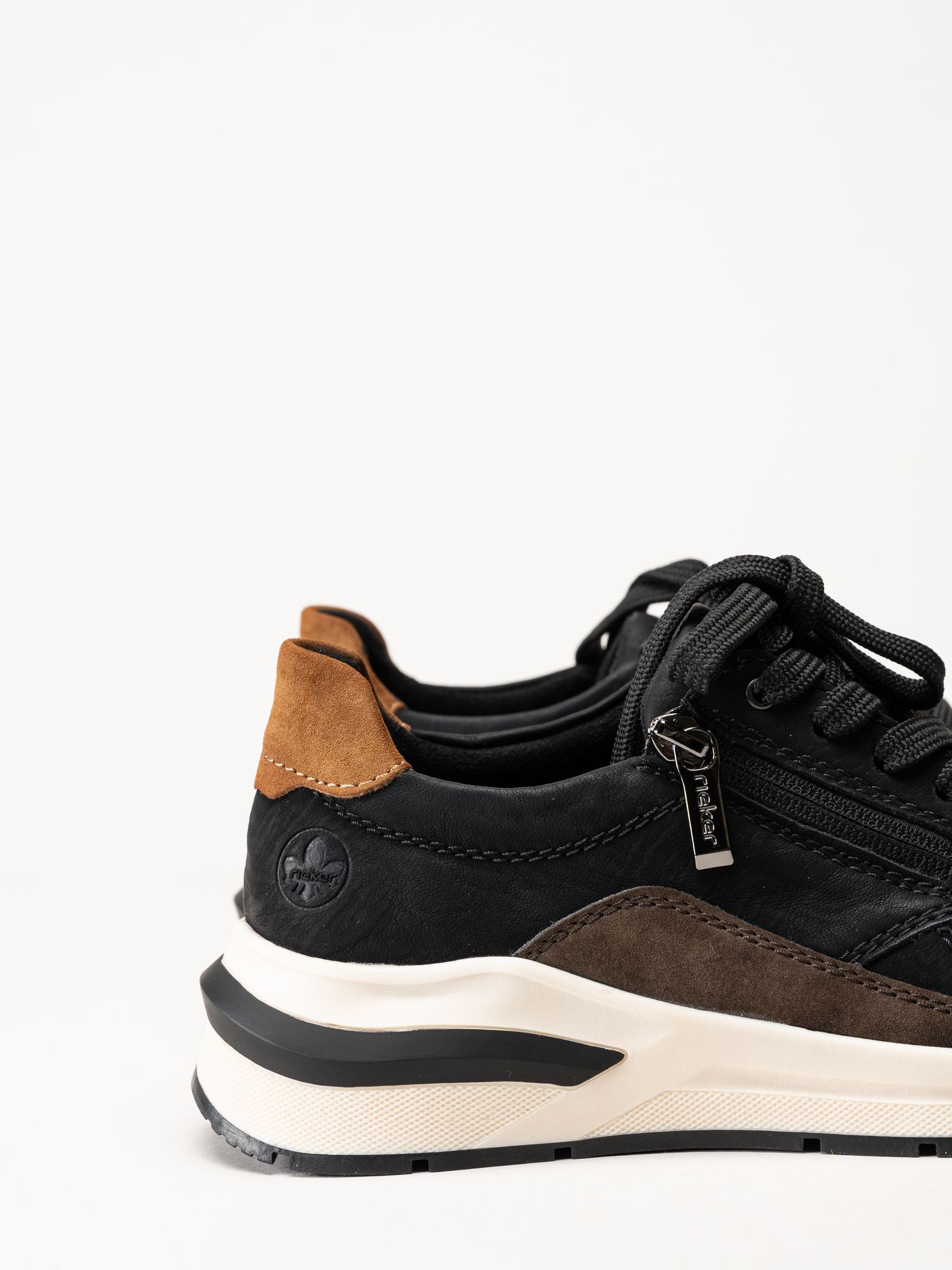 Rieker - Svarta sneakers