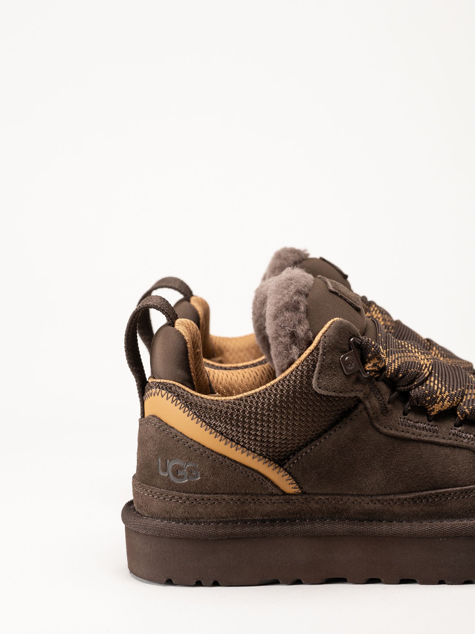 UGG - Lowmel - Mörkbruna ullfodrade sneakers
