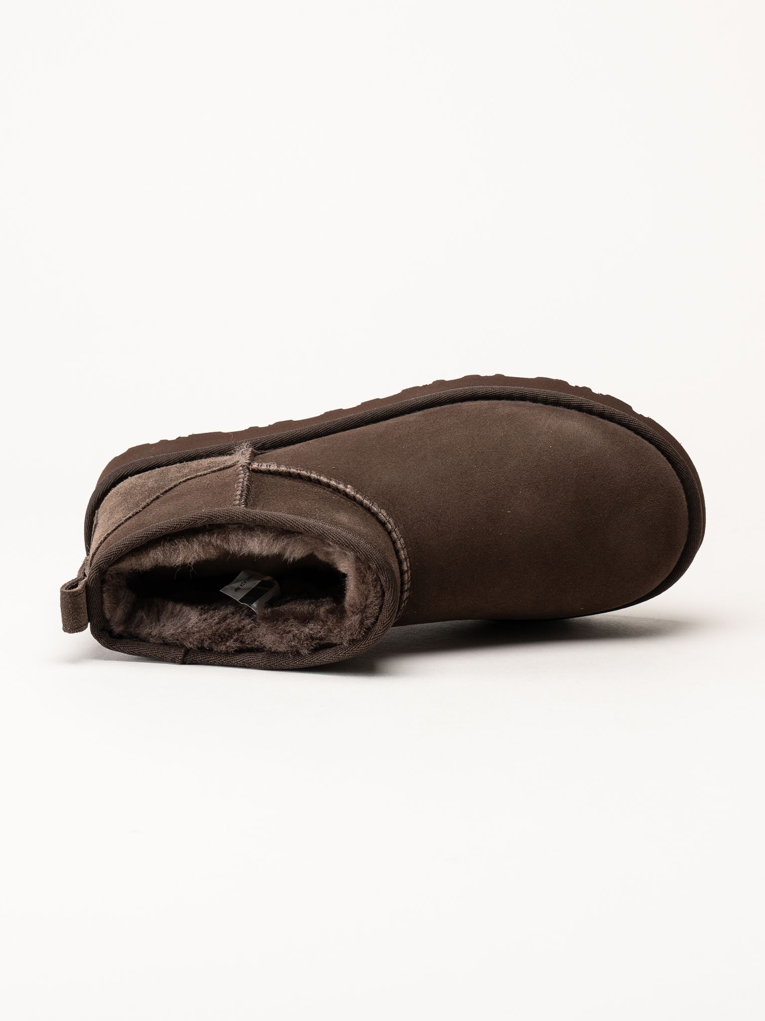UGG - Classic Ultra Mini - Mörkbruna låga fodrade boots
