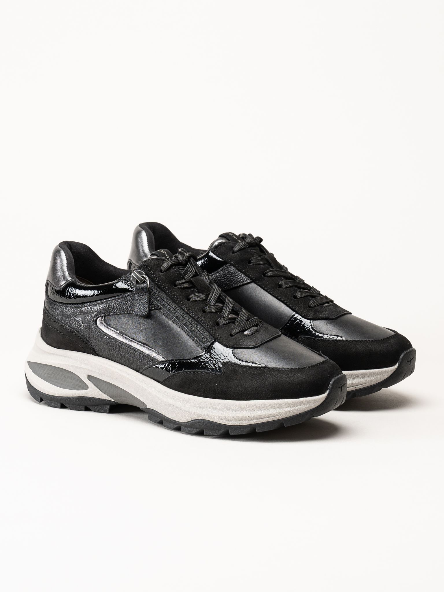 Tamaris - Svarta sneakers