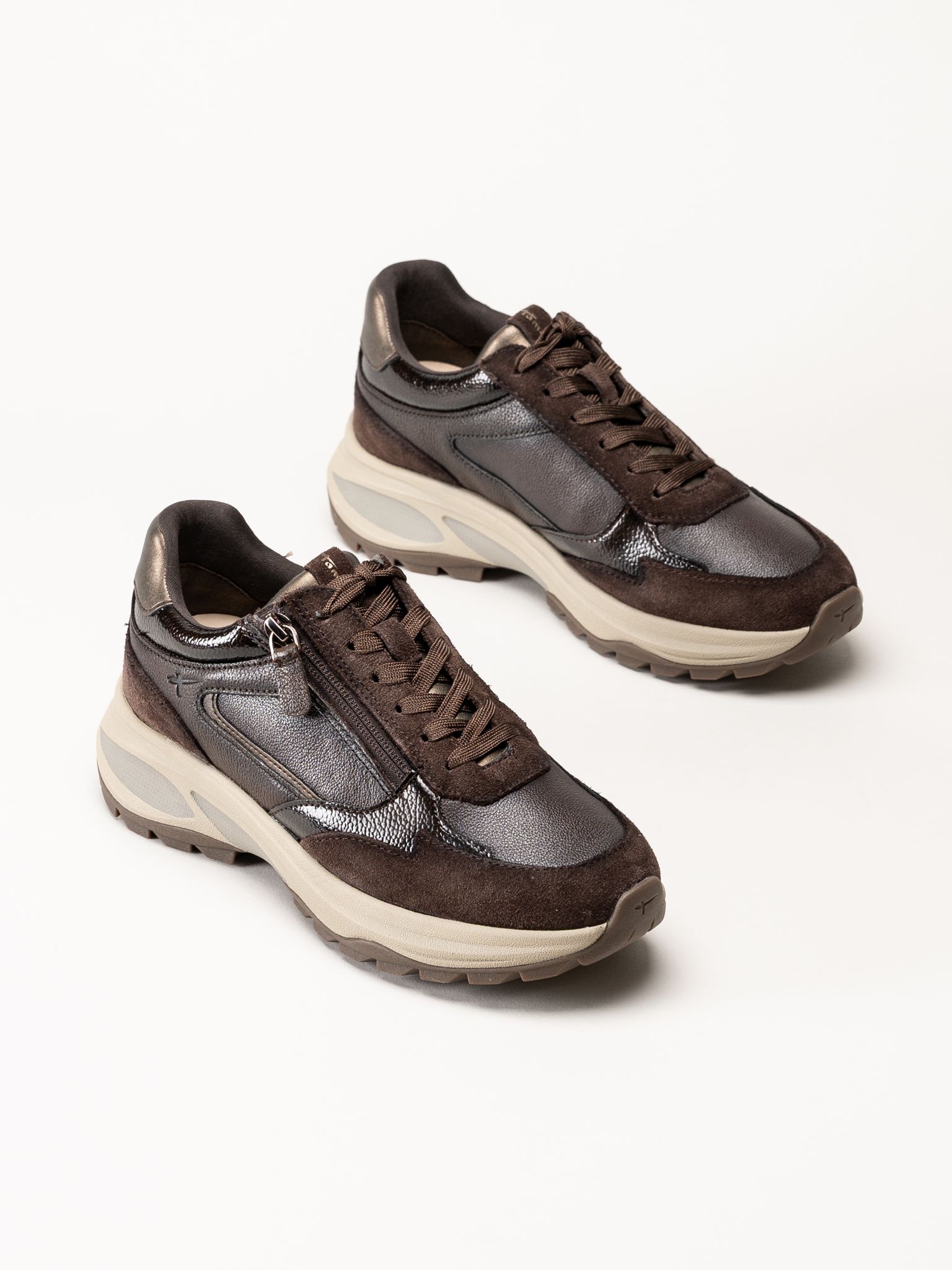 Tamaris - Mörkbruna sneakers