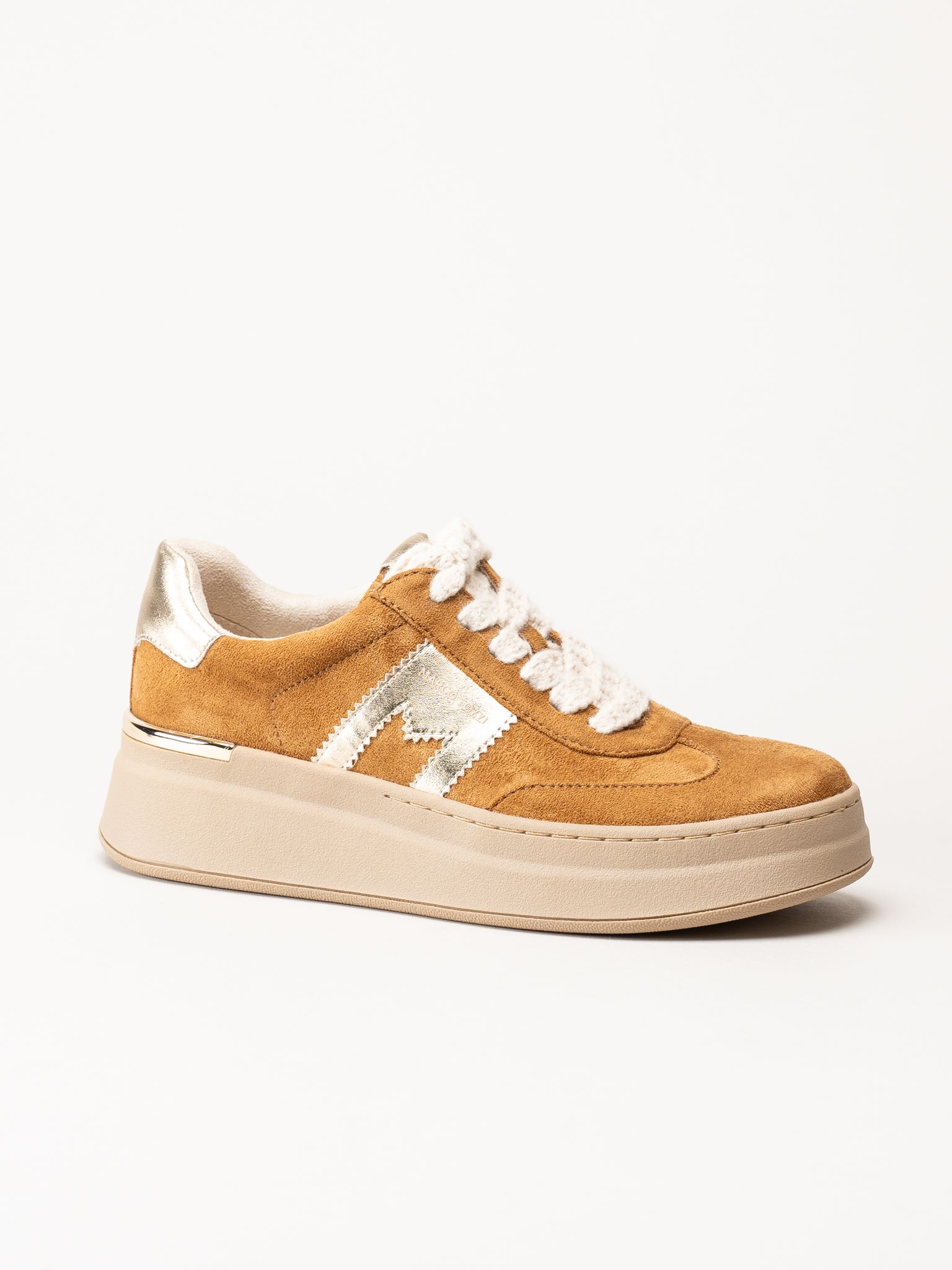 Marco Tozzi - Ljusbruna sneakers
