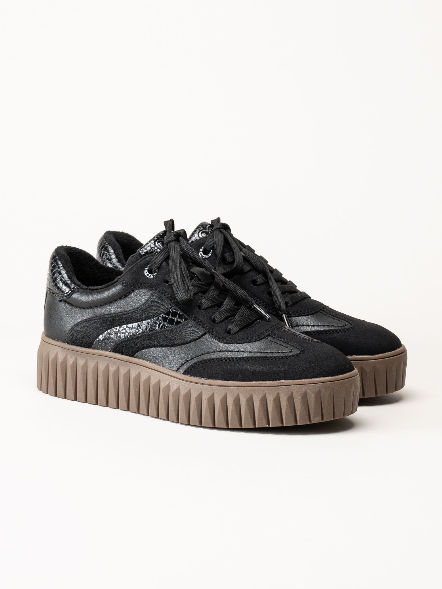 Marco Tozzi - Svarta sneakers