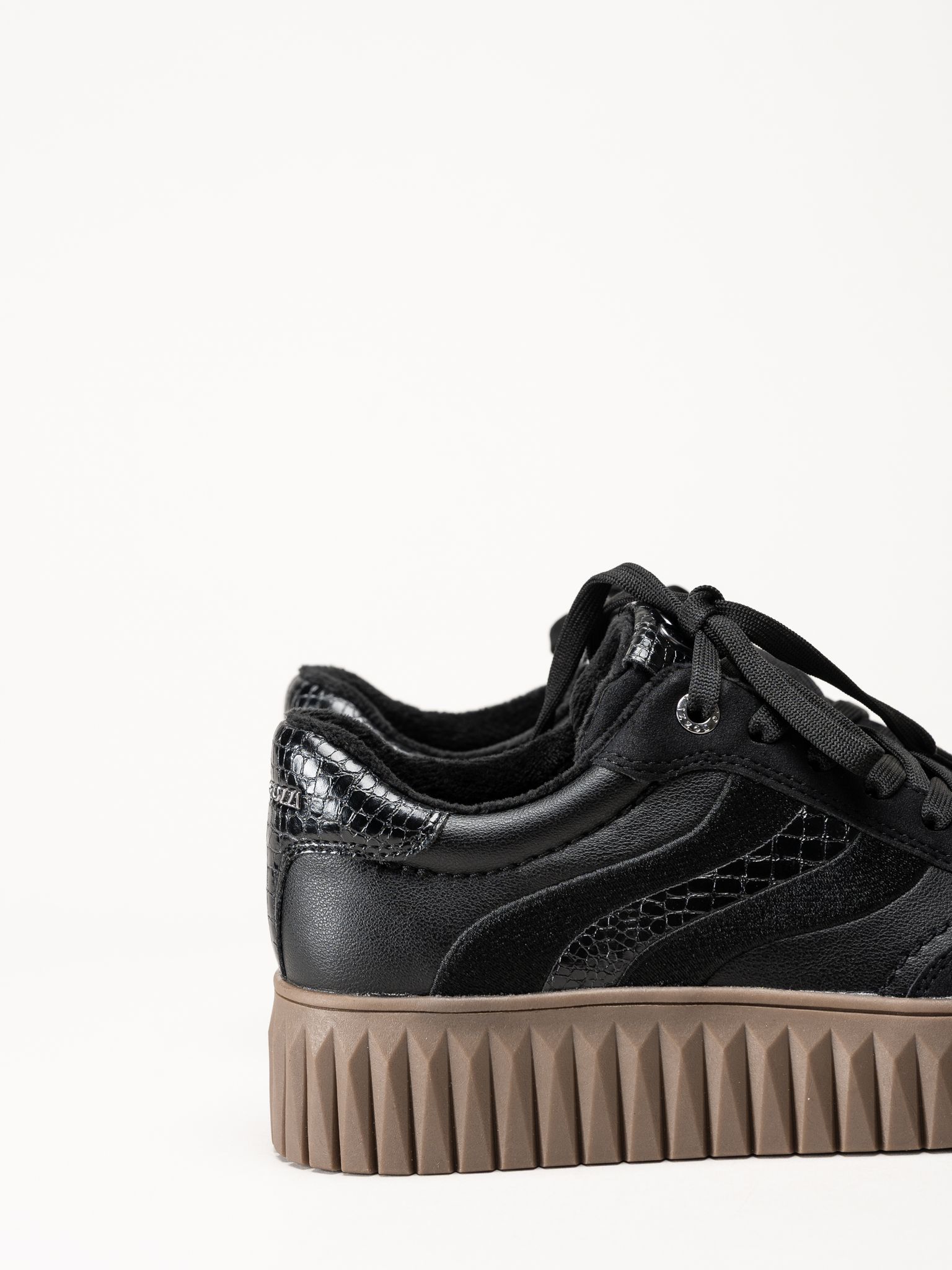 Marco Tozzi - Svarta sneakers