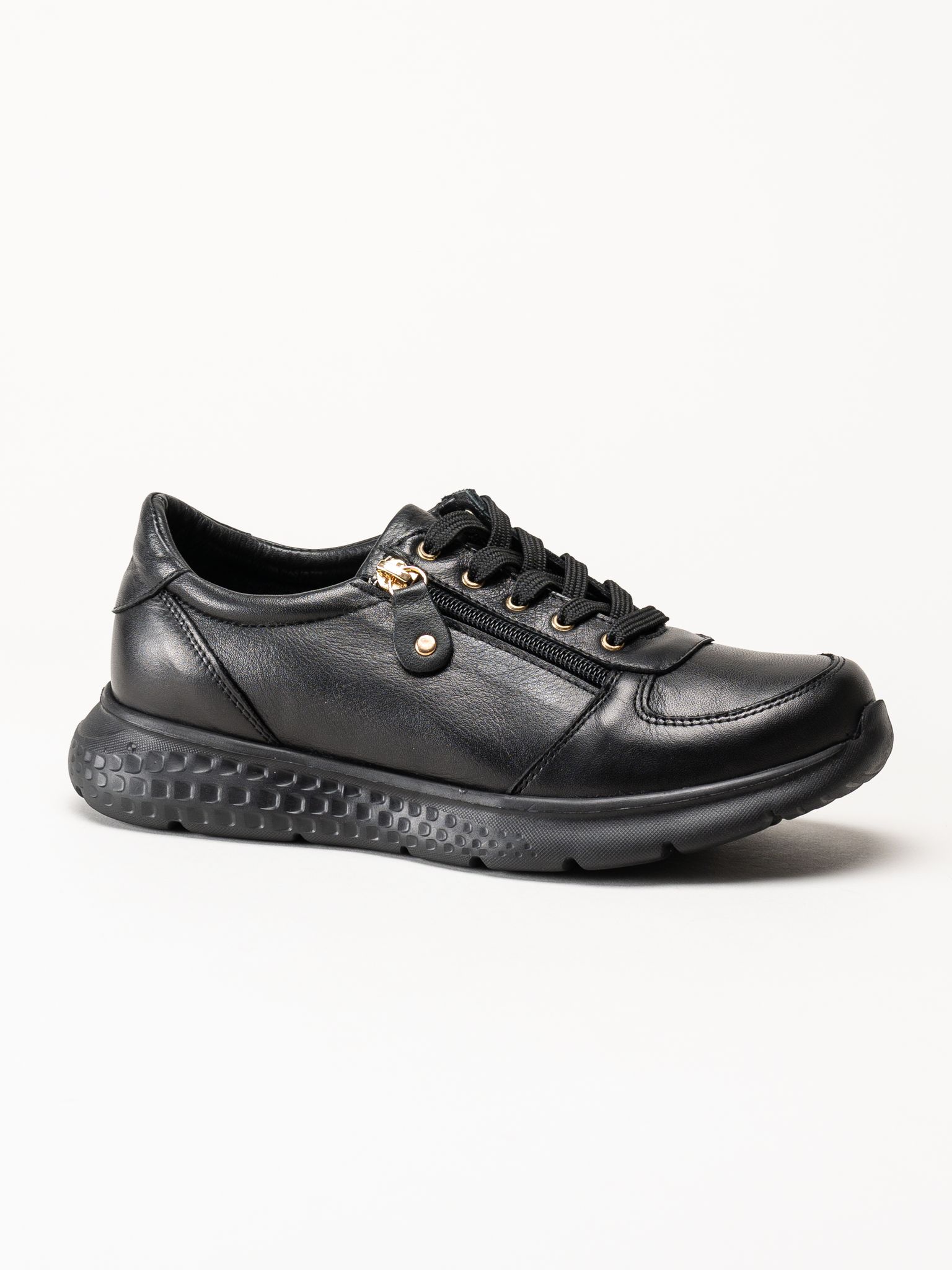 Charlotte of Sweden - Svarta sneakers
