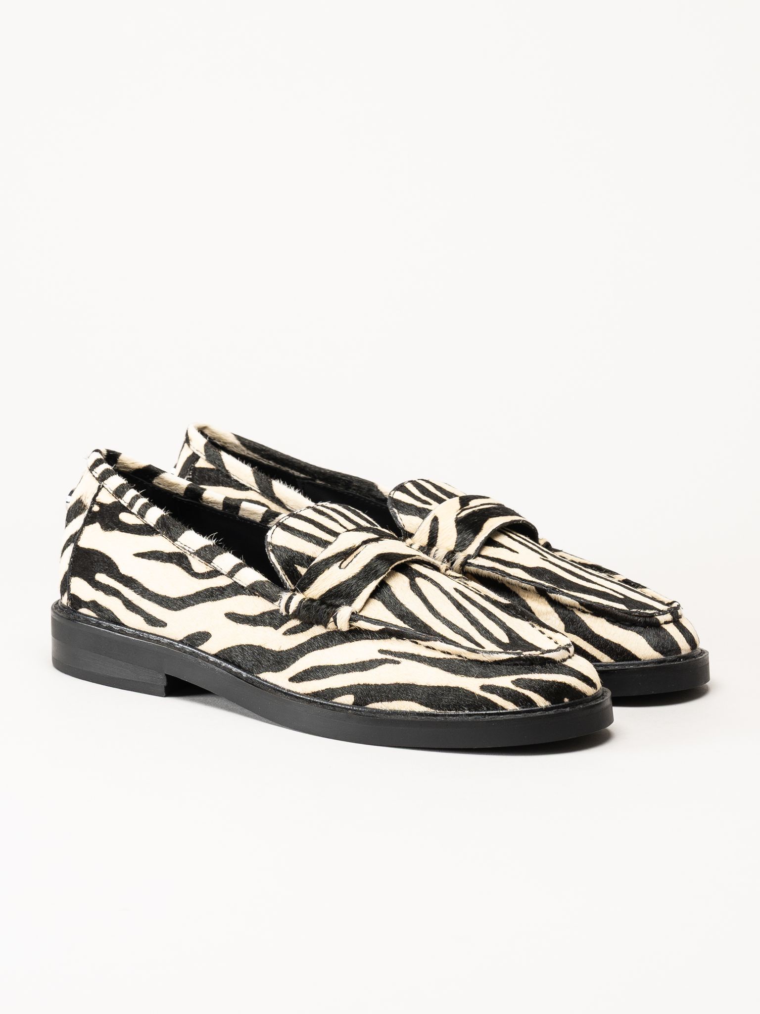 Steve Madden - Adison - Zebramönstrade loafers