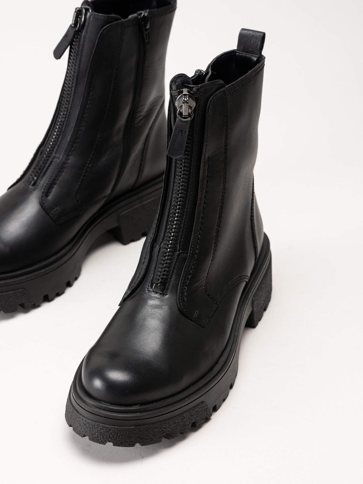 Gabor - Svarta fodrade boots i skinn