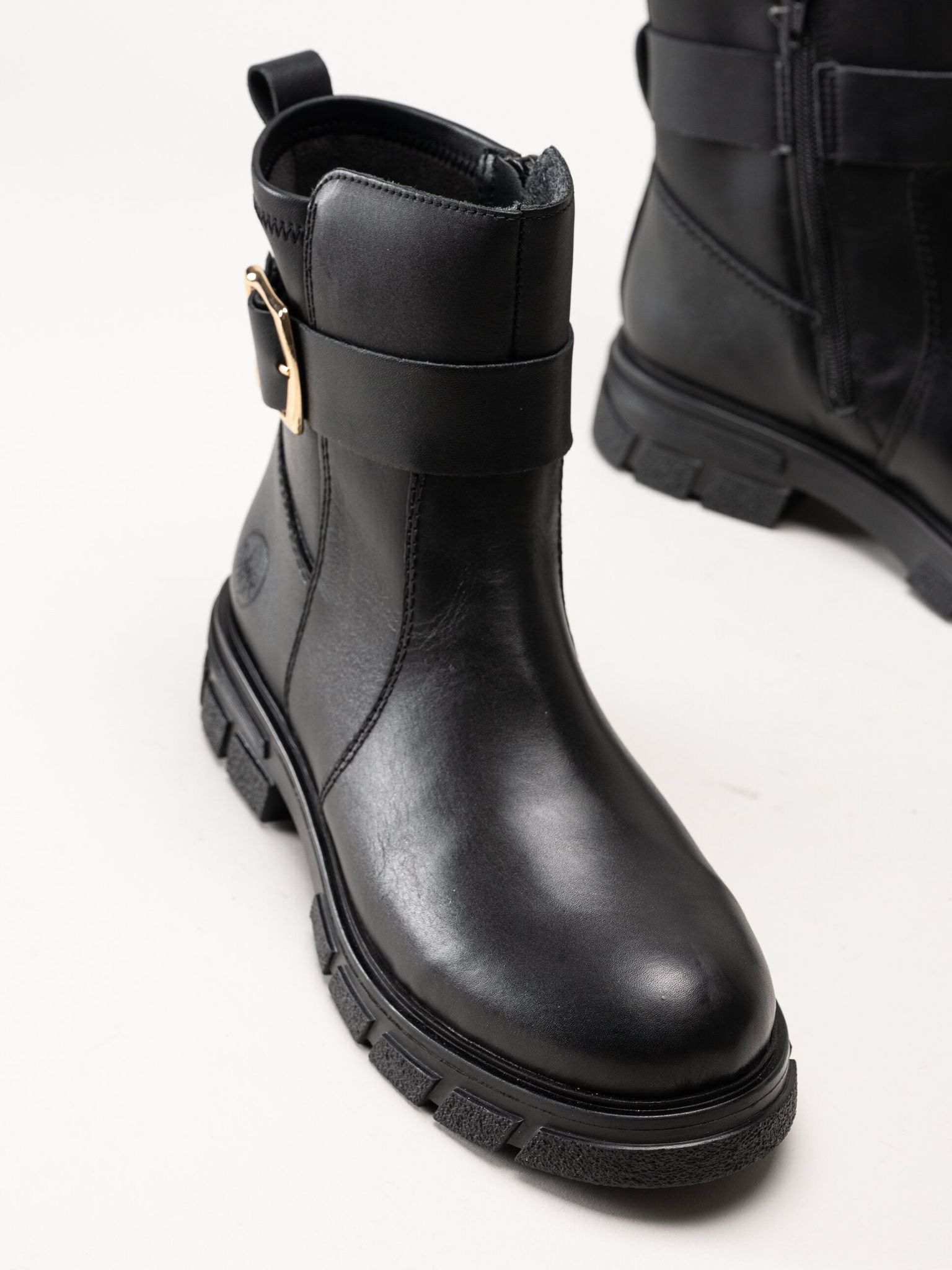 Rieker - Svarta boots i skinn