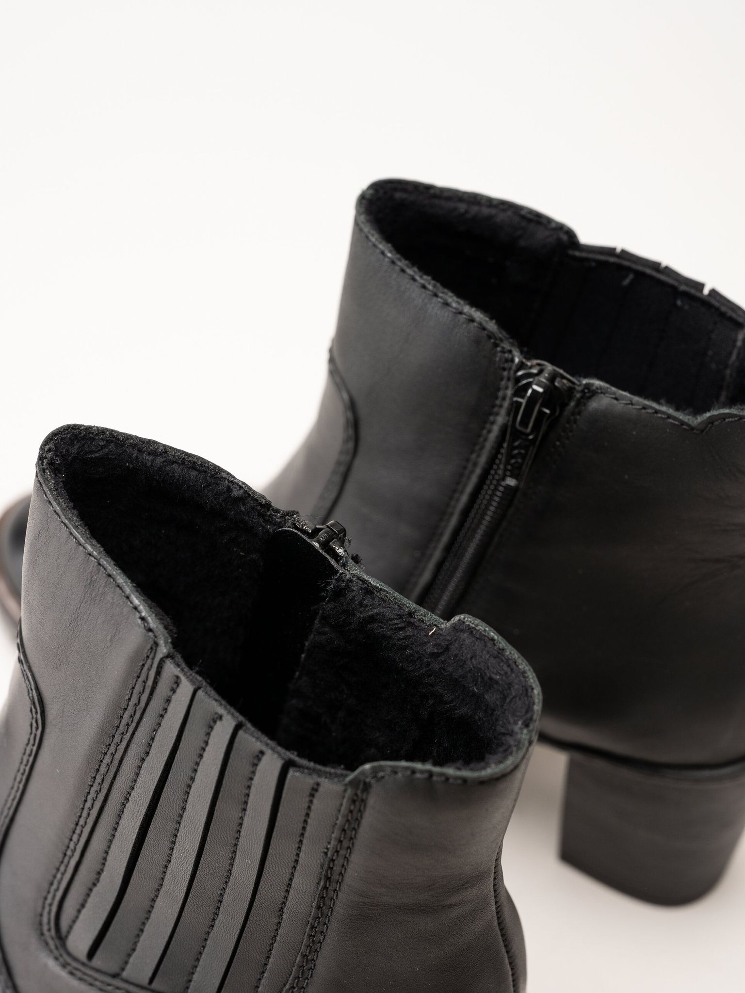 Rieker - Svarta boots i skinn