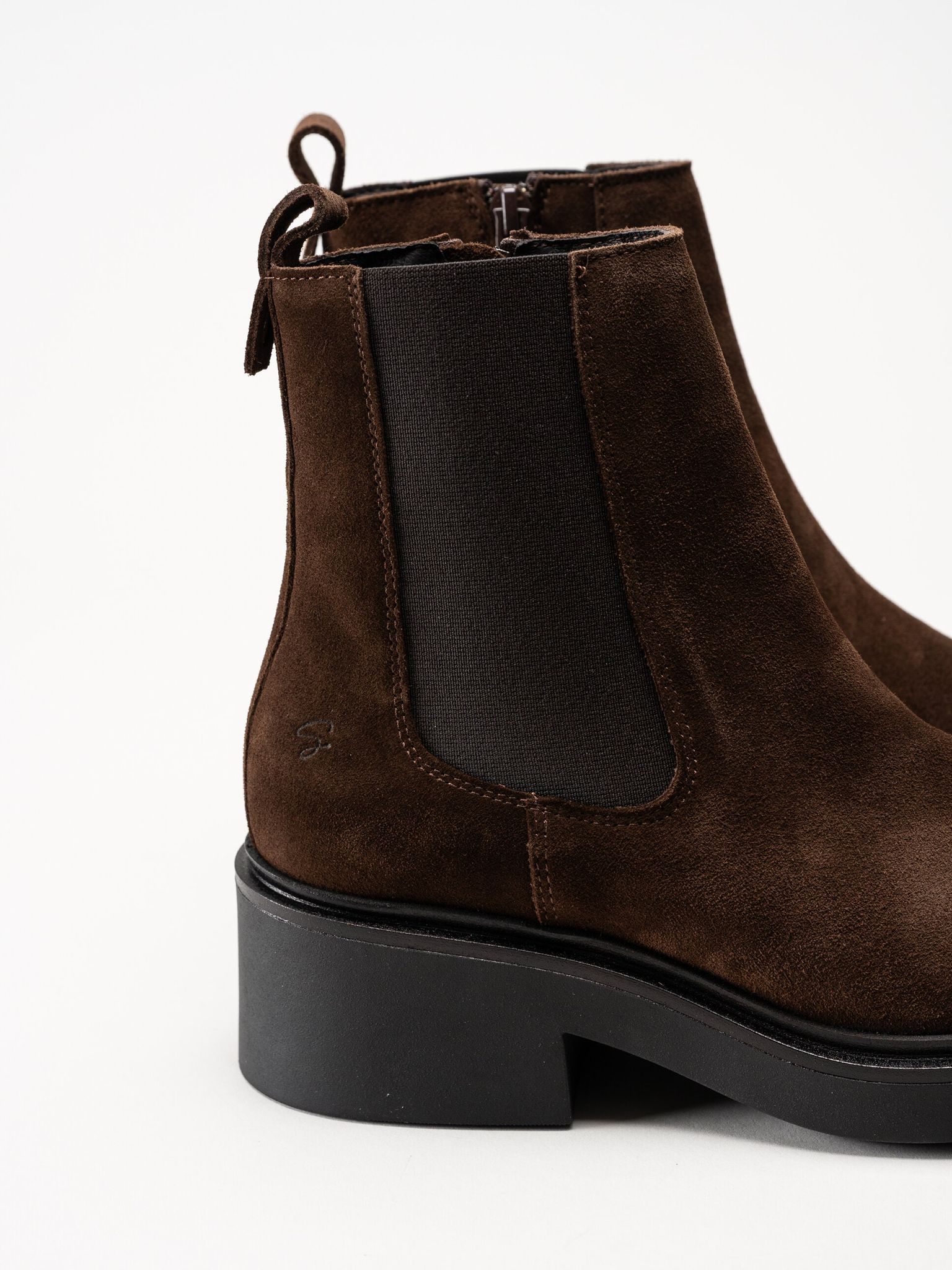 Shoedesign Copenhagen - Saddle - Mörkbruna chelsea boots i mocka