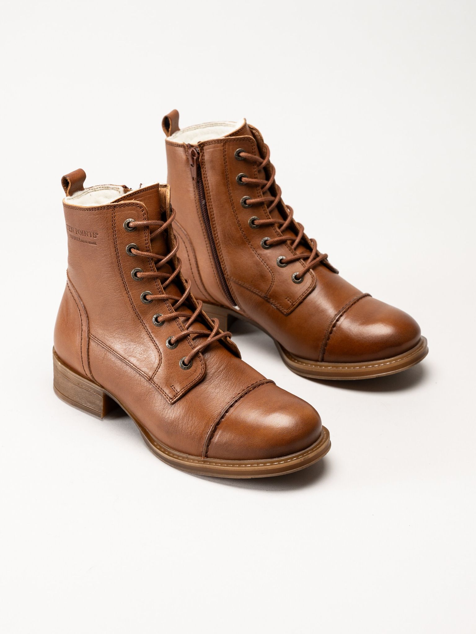 Ten Points - Pandora - Ljusbruna ullfodrade kängor i skinn