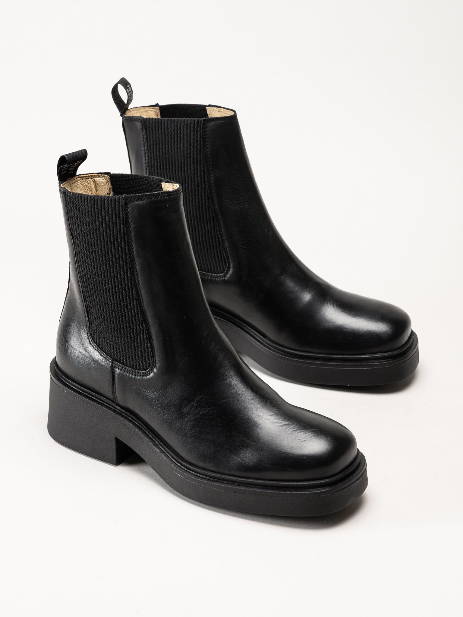 Johnny Bulls - Svarta chelsea boots i sinn