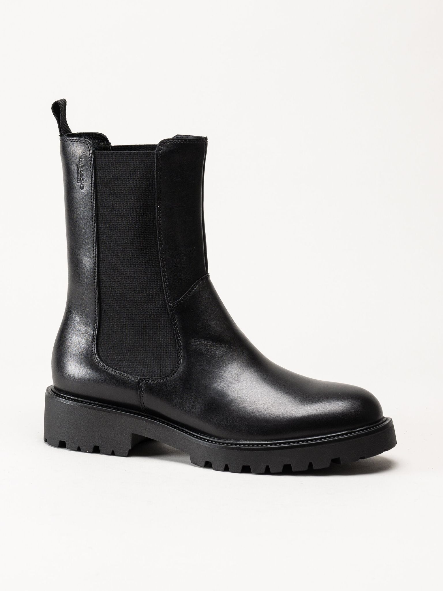 Vagabond - Kenova - Svarta chelsea boots i skinn