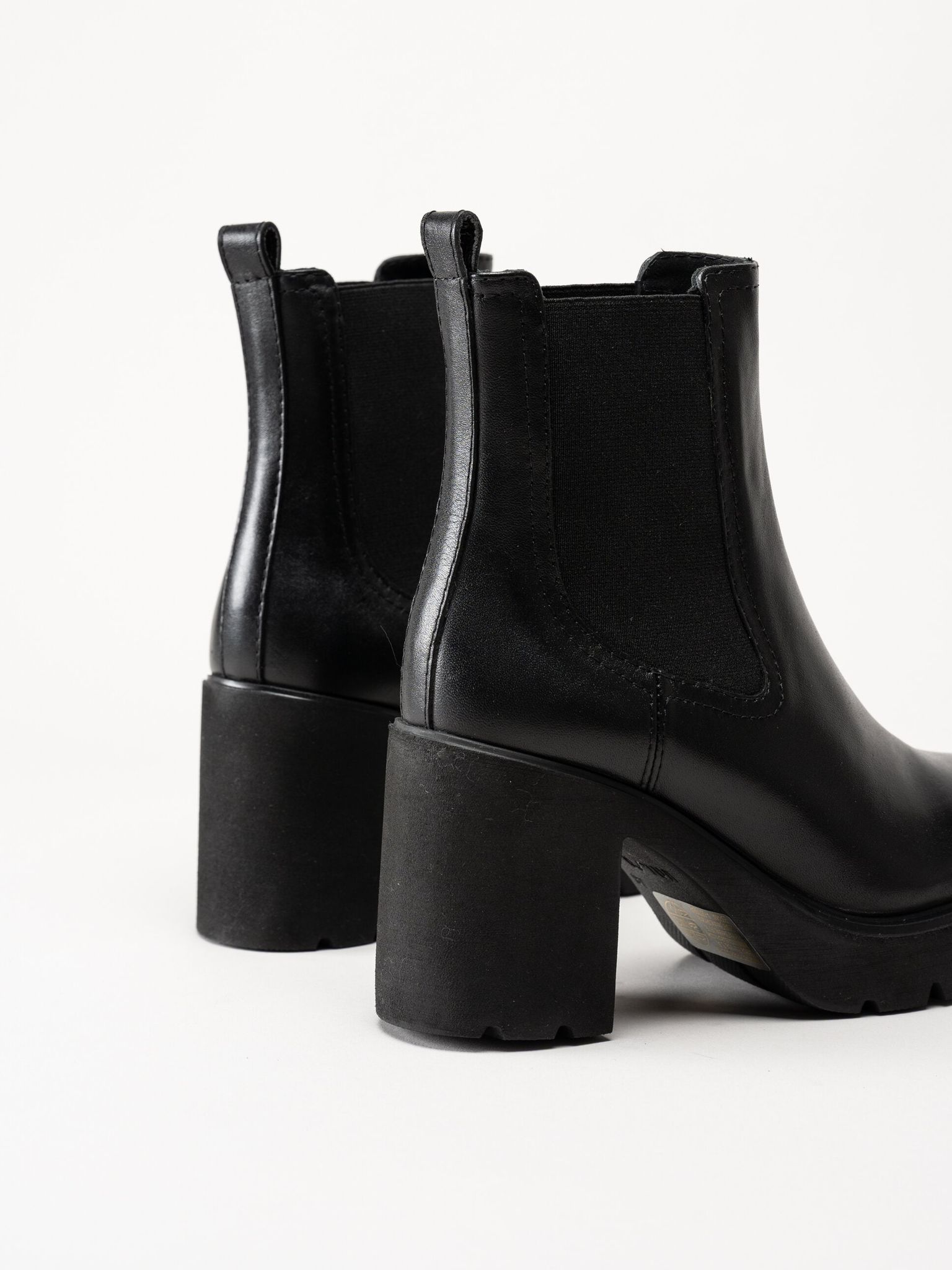 Unisa - KLINO_F25_STT - Svarta högklackade boots i skinn