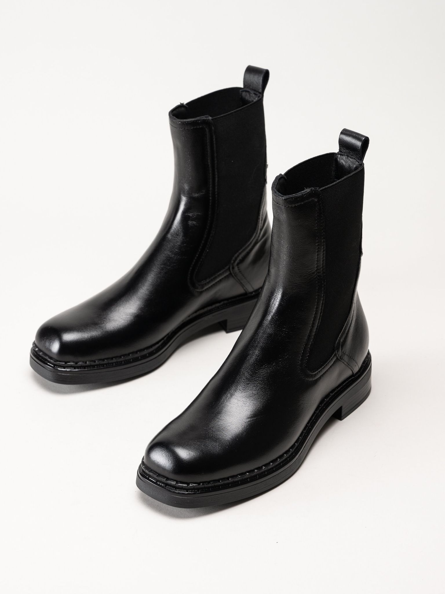 Mjus - Dekster - Svarta chelsea boots i skinn