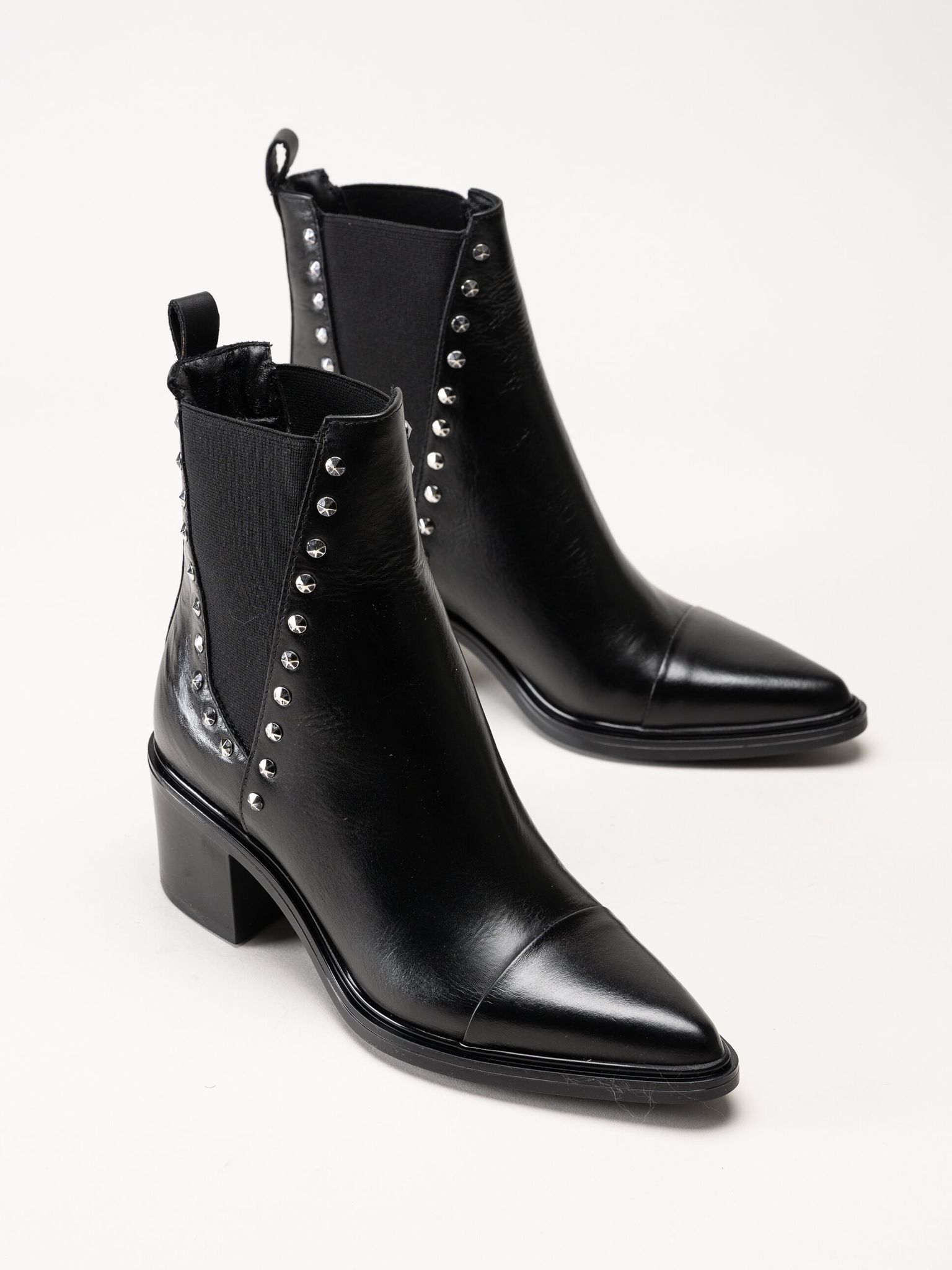 Mjus - Merano - Svarta stövletter i skinn