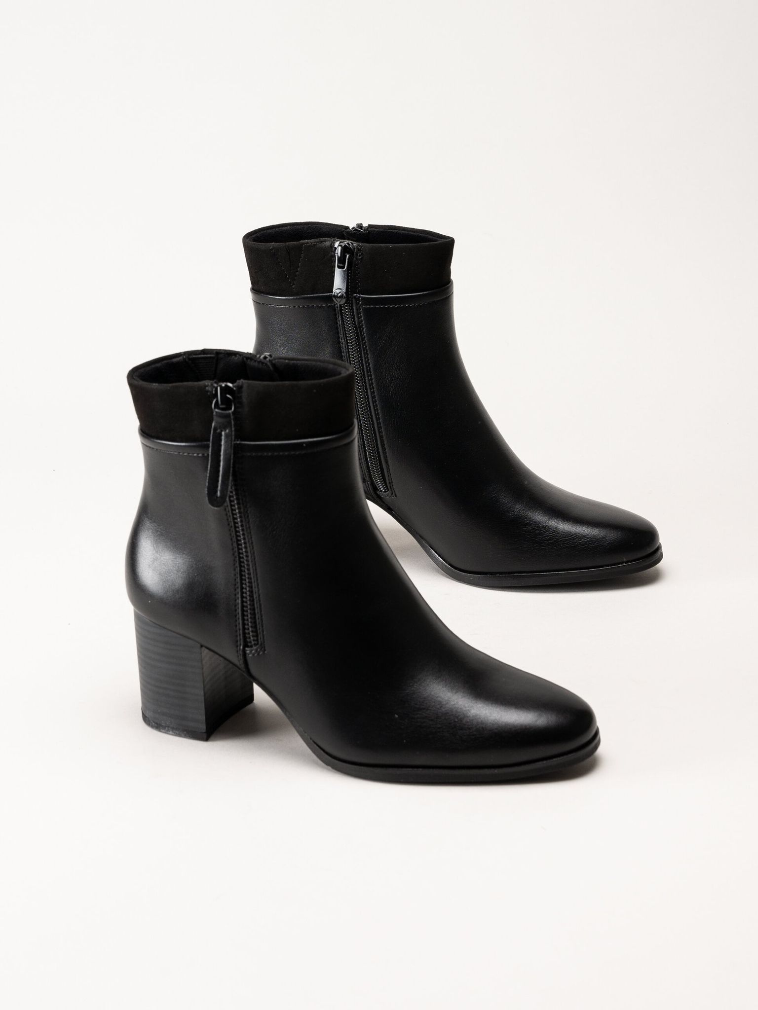 Marco Tozzi - Svarta fodrade stövletter