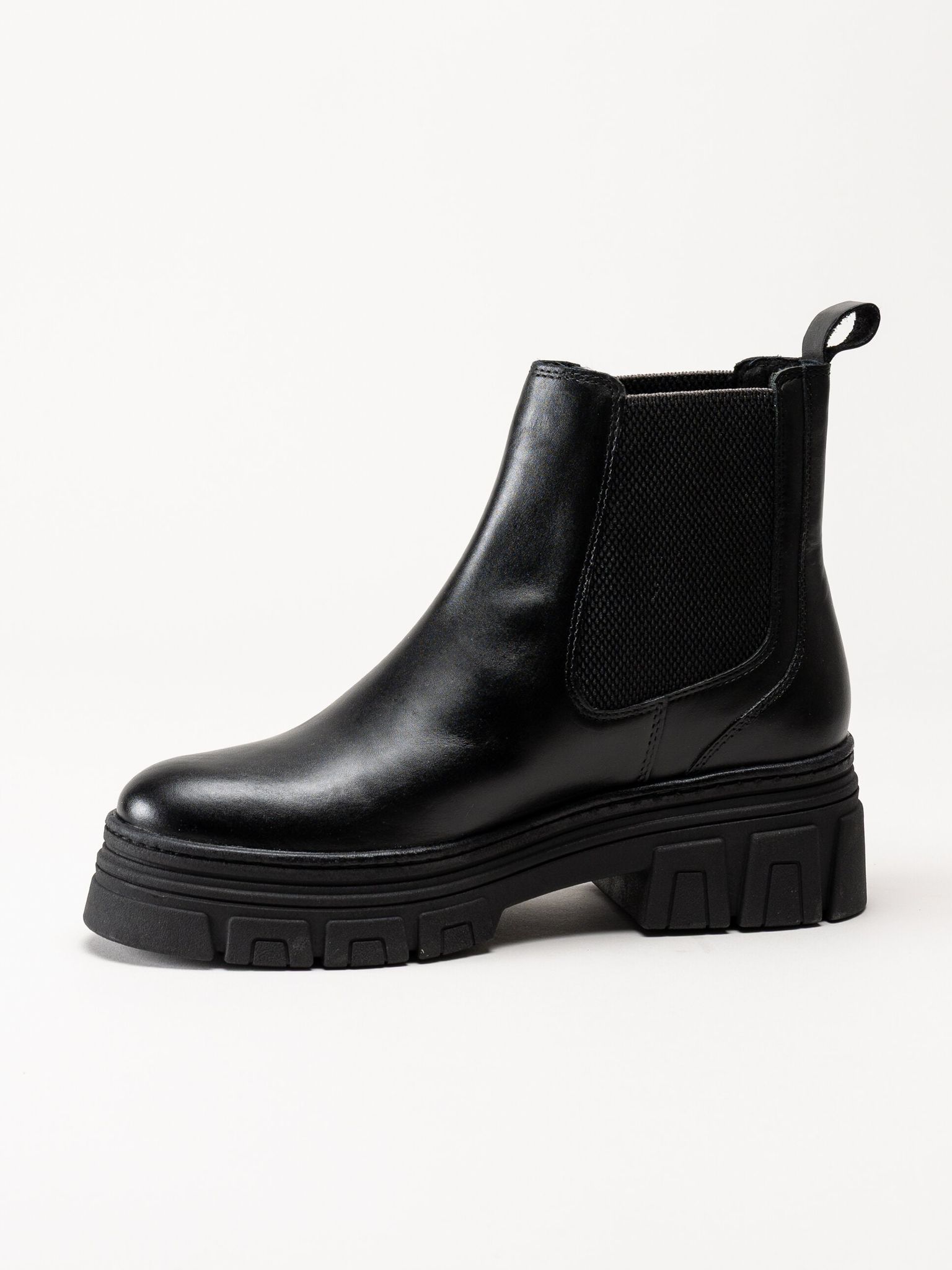 Marco Tozzi - Svarta chelsea boots i skinn