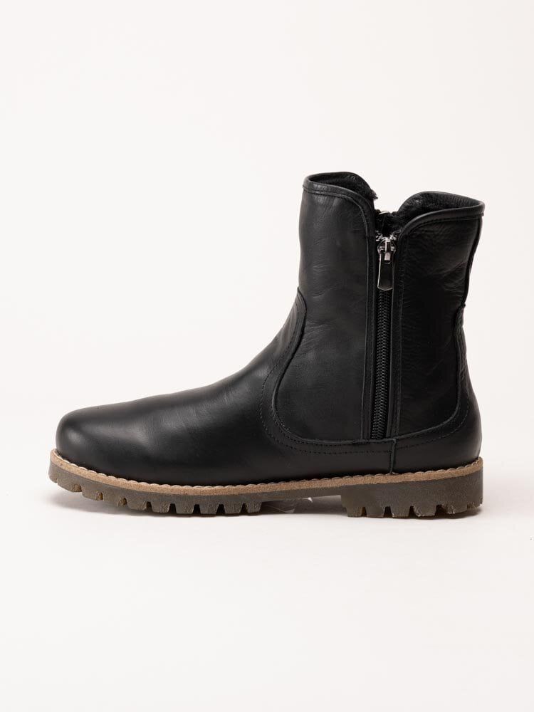 Charlotte of Sweden - Svarta fodrade boots i skinn