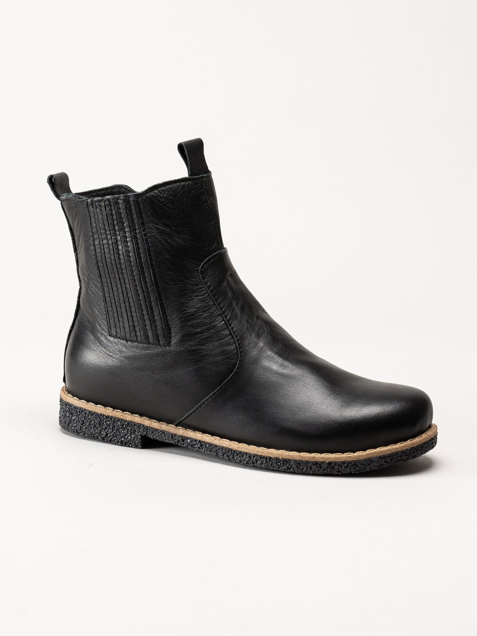 Charlotte of Sweden - Svarta boots i skinn