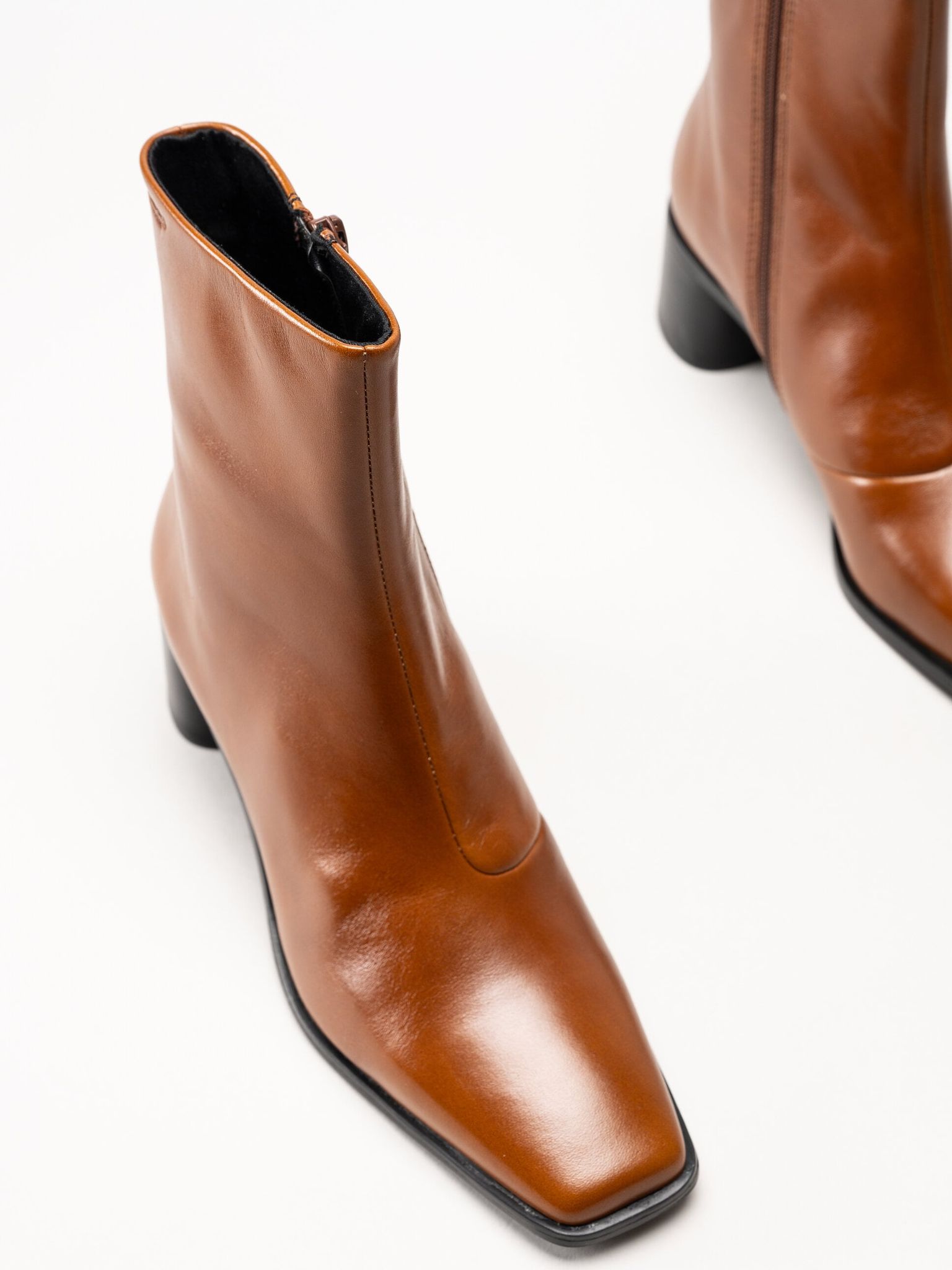 Vagabond - Fay - Ljusbruna boots i skinn