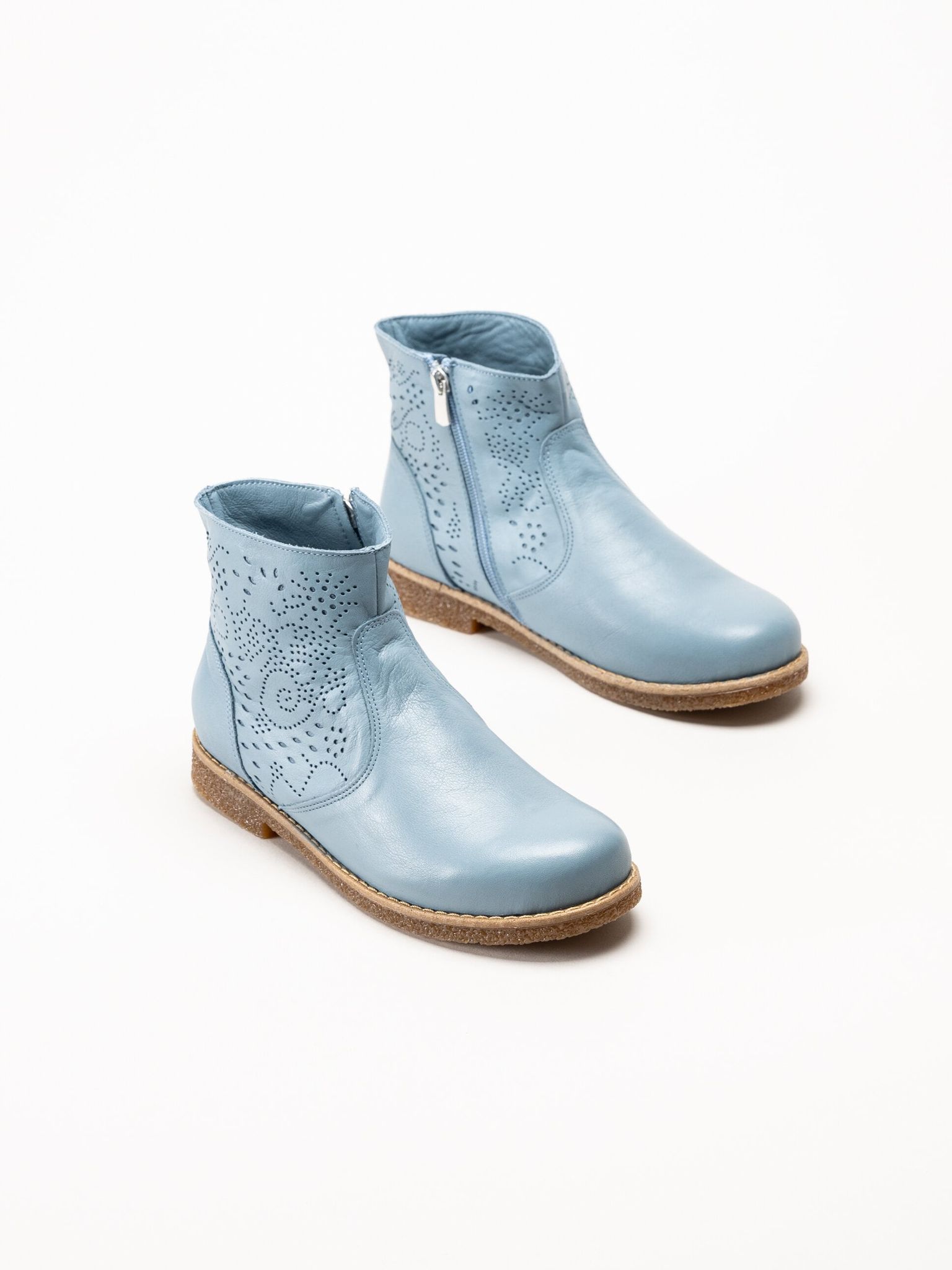 Charlotte of Sweden - Blå boots i skinn