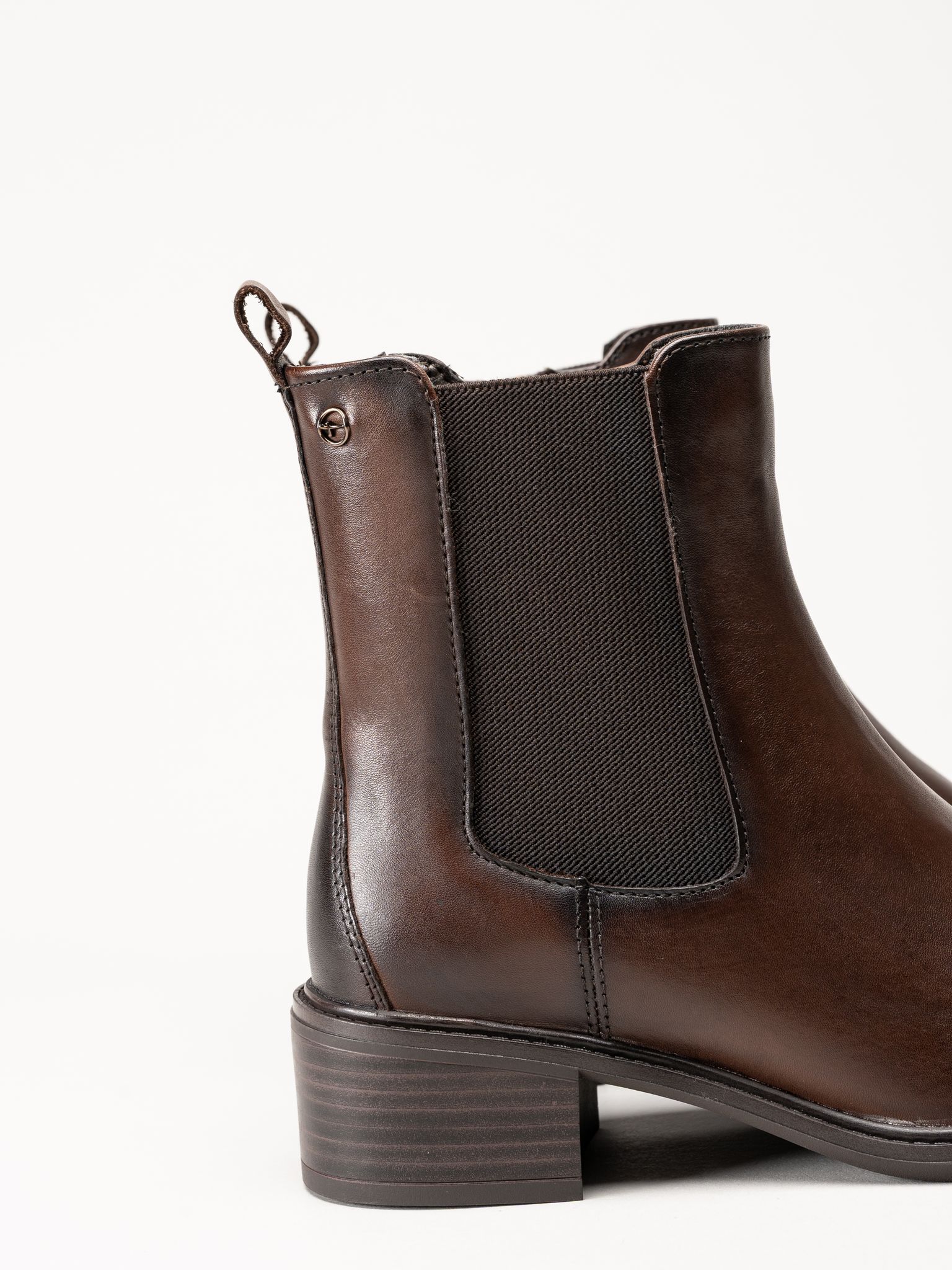 Tamaris - Wide fit - Mörkbruna boots i skinn