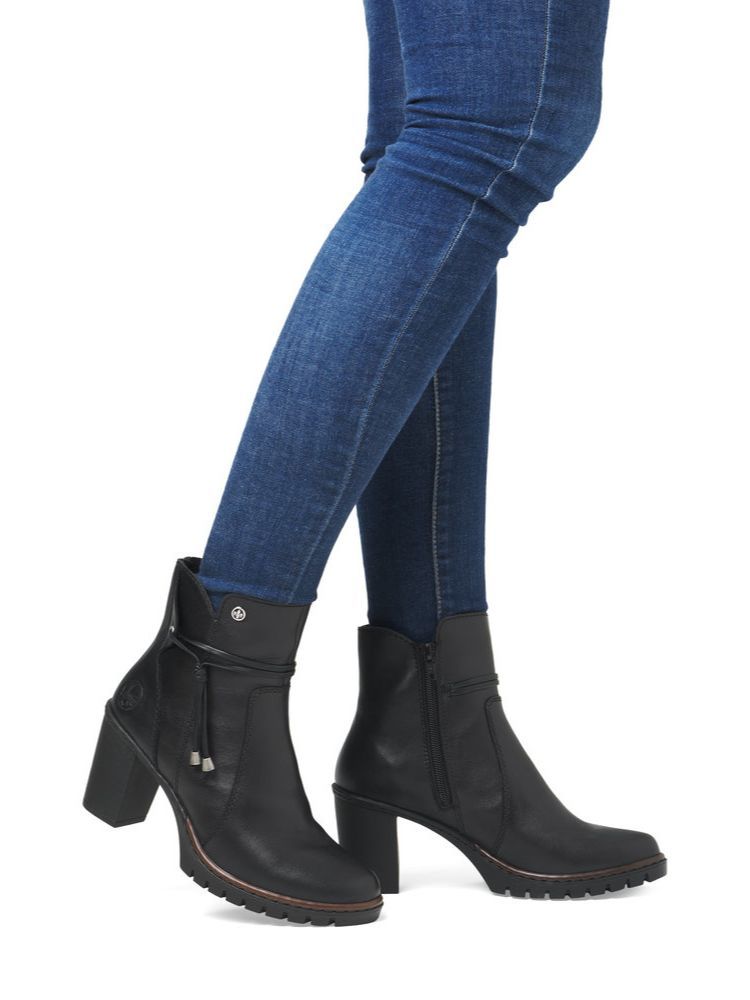 Rieker - Svarta klackboots