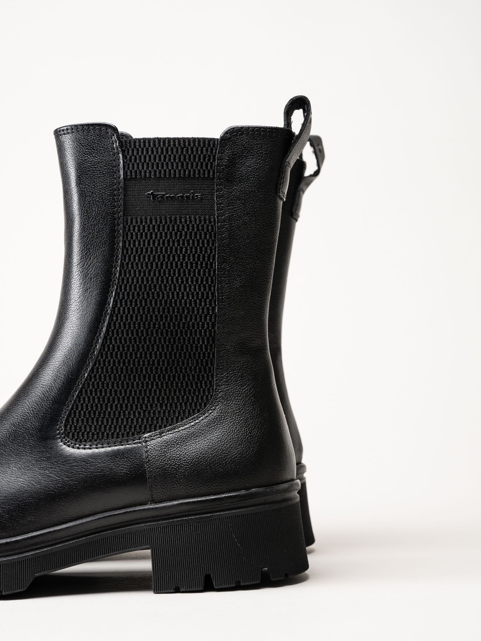 Tamaris - Svarta boots i skinn