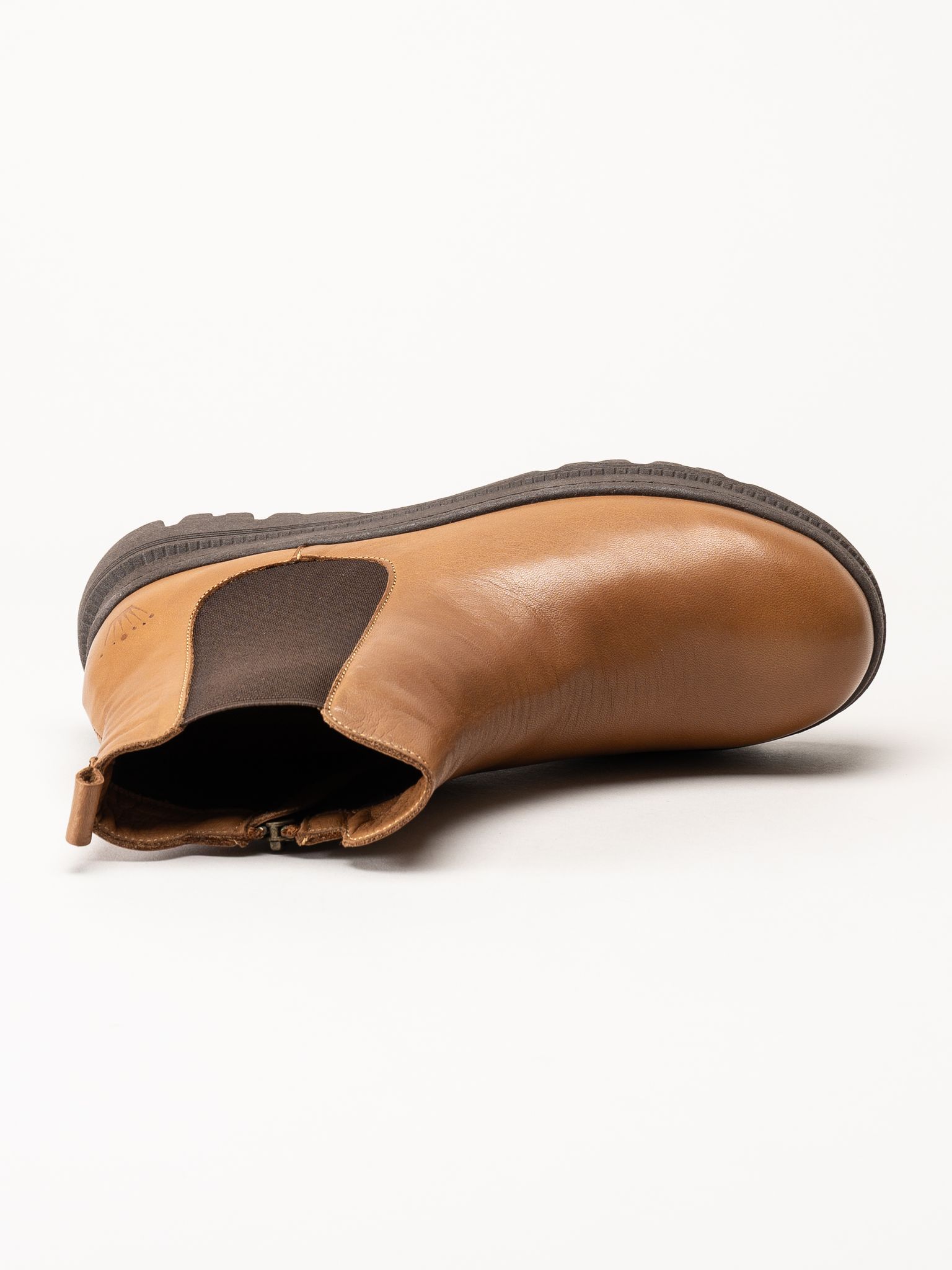 Charlotte of Sweden - Ljusbruna boots