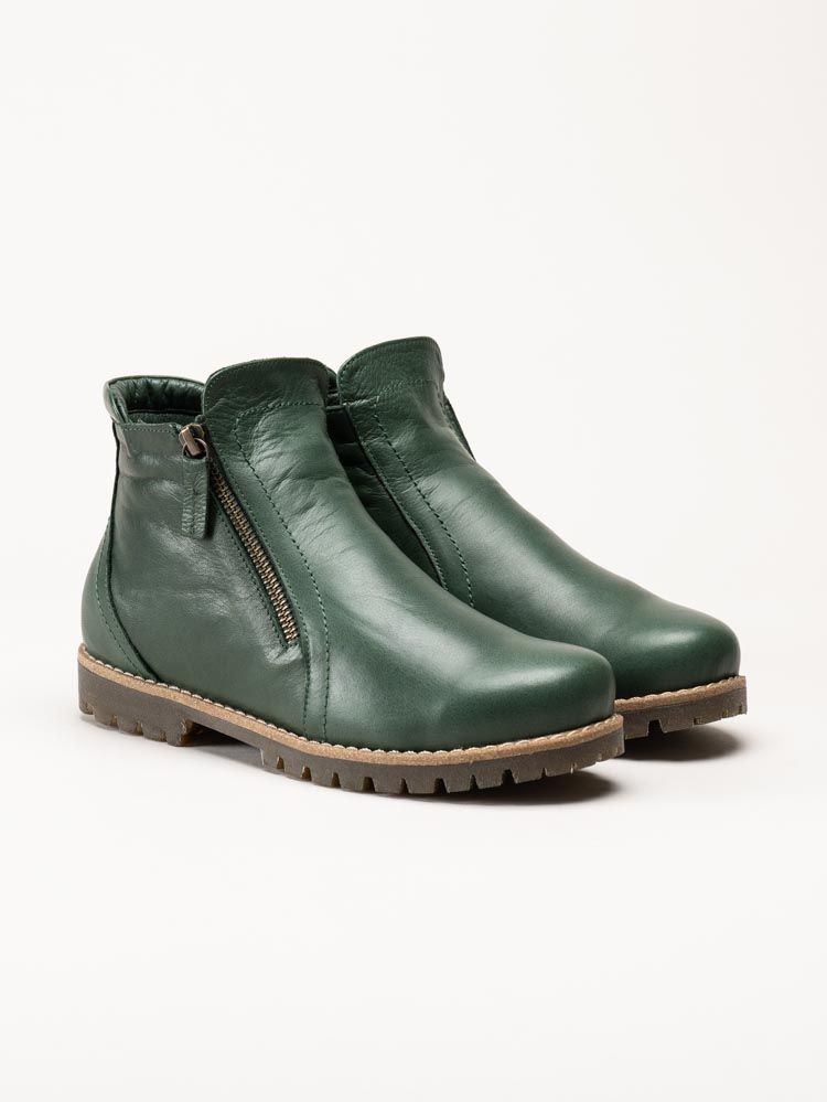 Charlotte of Sweden - Gröna boots