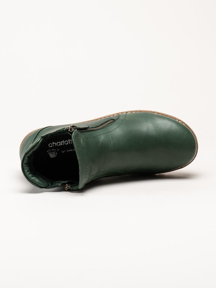 Charlotte of Sweden - Gröna boots