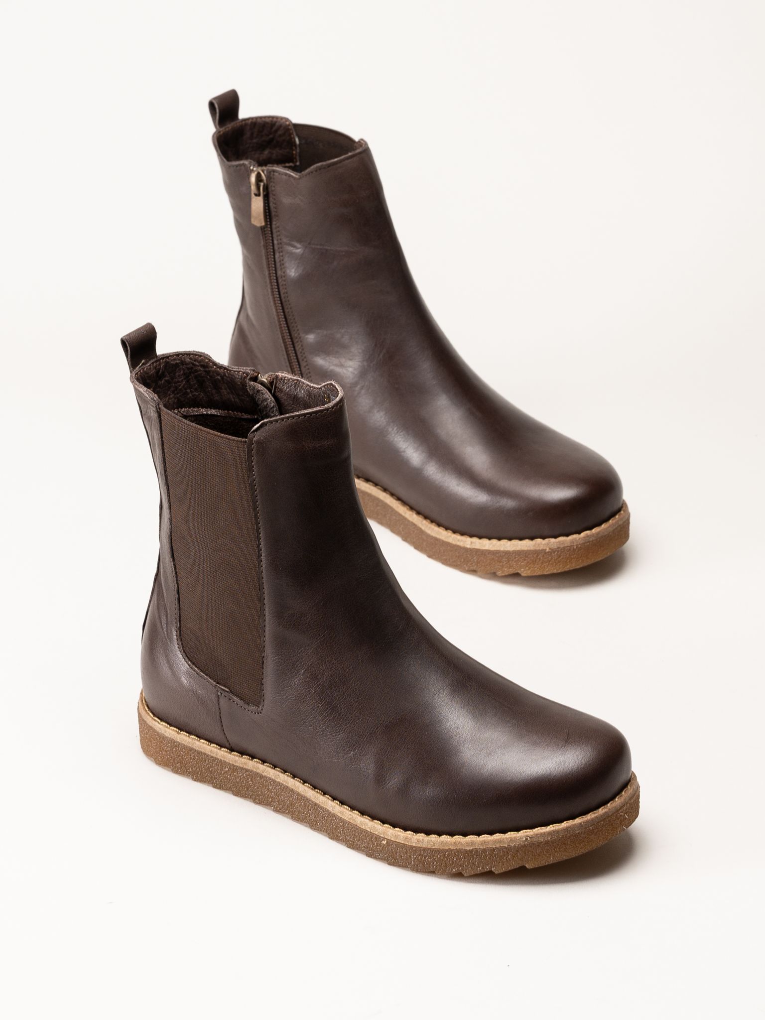 Charlotte of Sweden - Mörkbruna boots