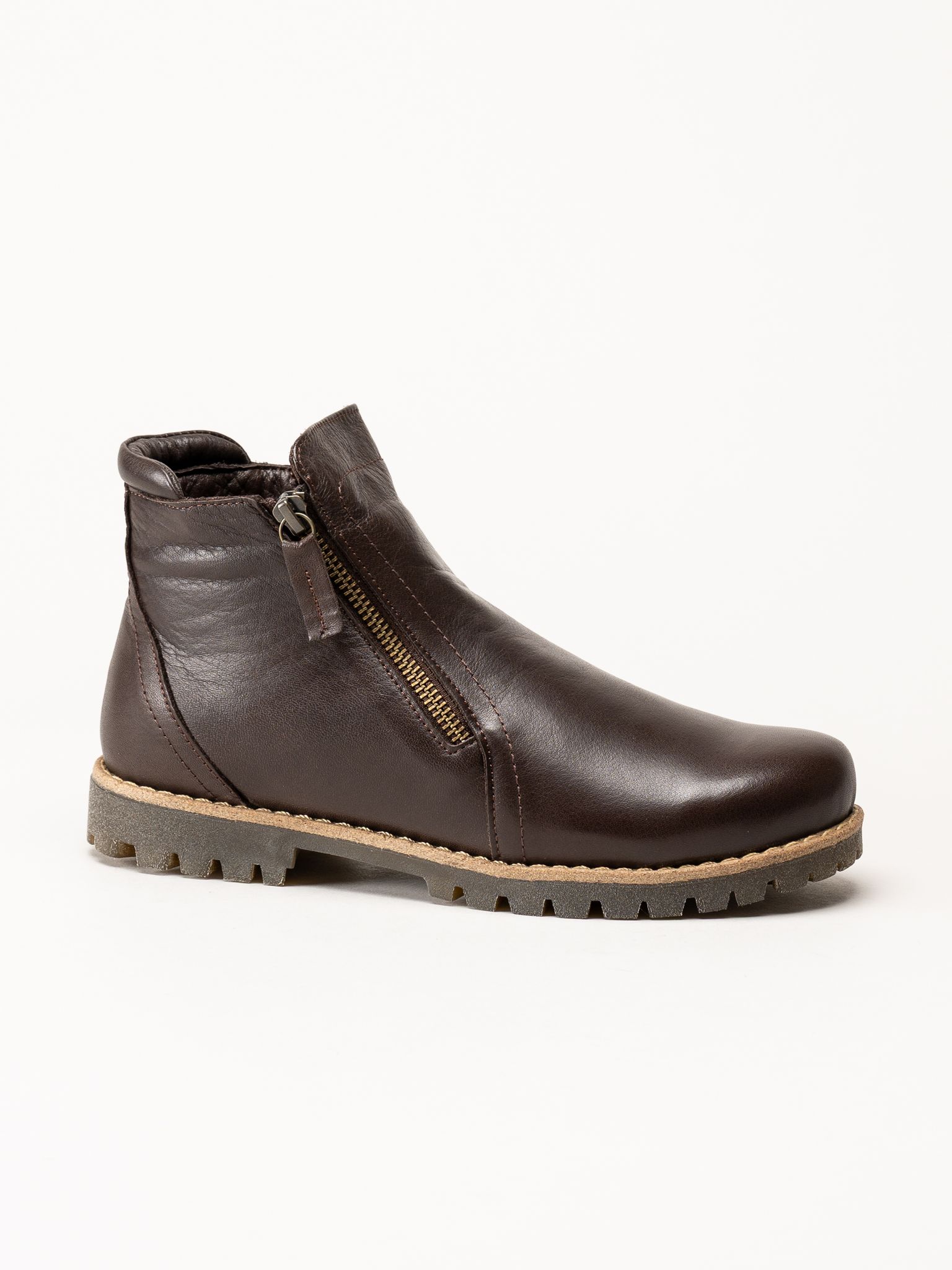 Charlotte of Sweden - Mörkbruna boots