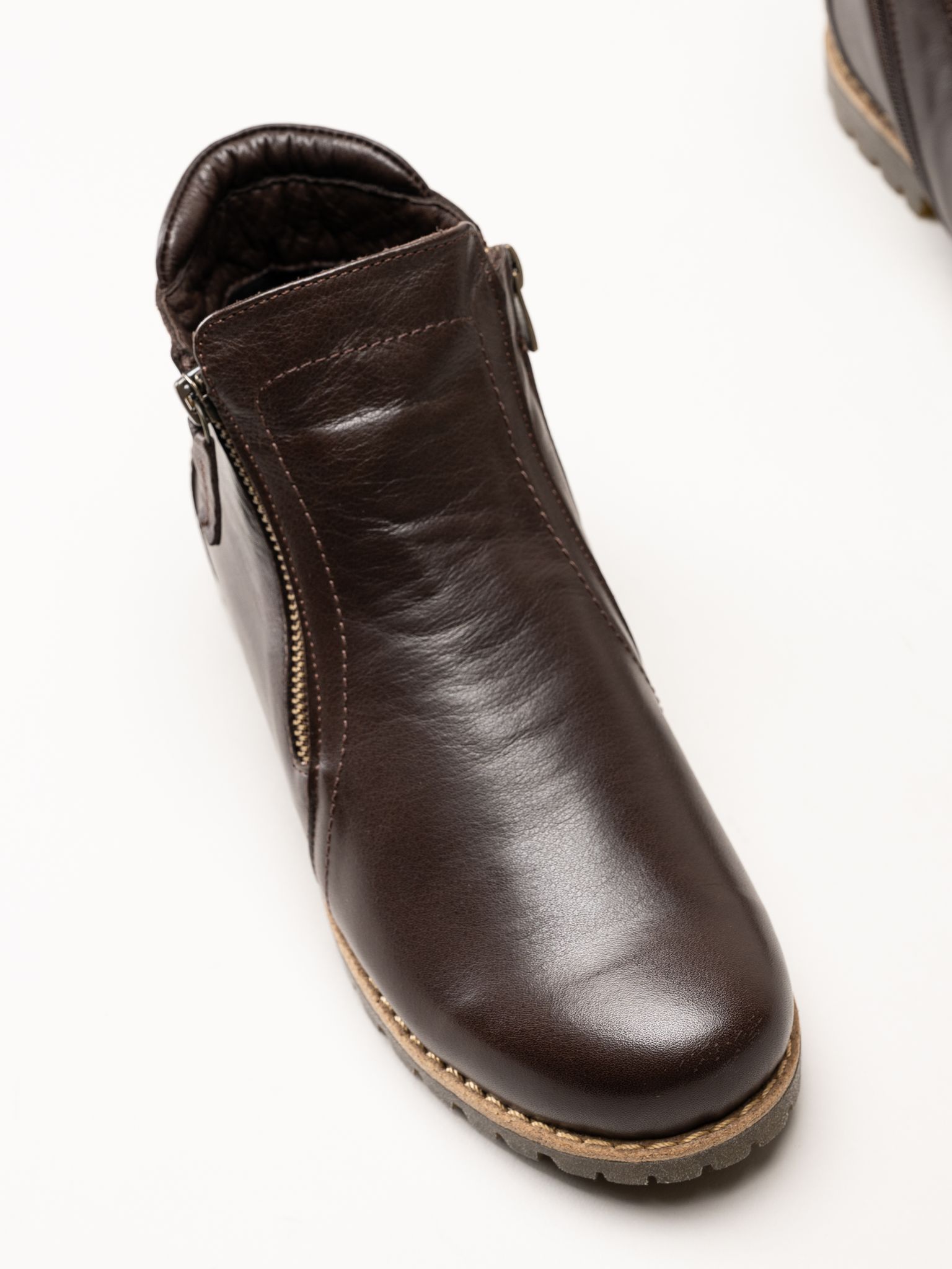 Charlotte of Sweden - Mörkbruna boots