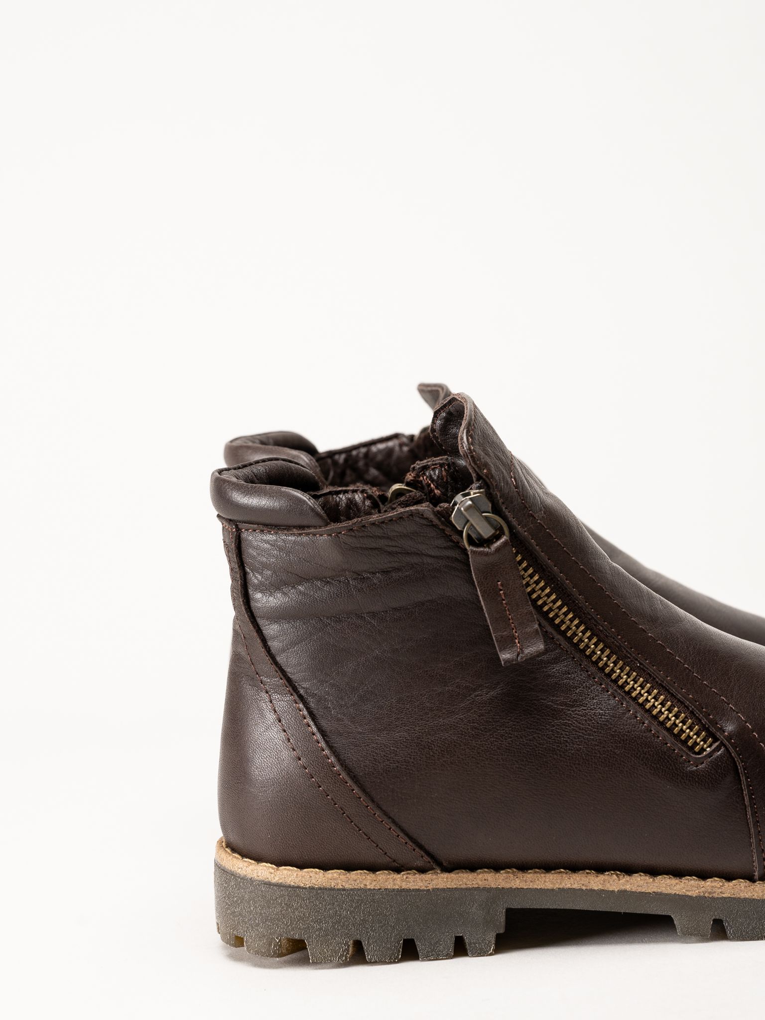 Charlotte of Sweden - Mörkbruna boots