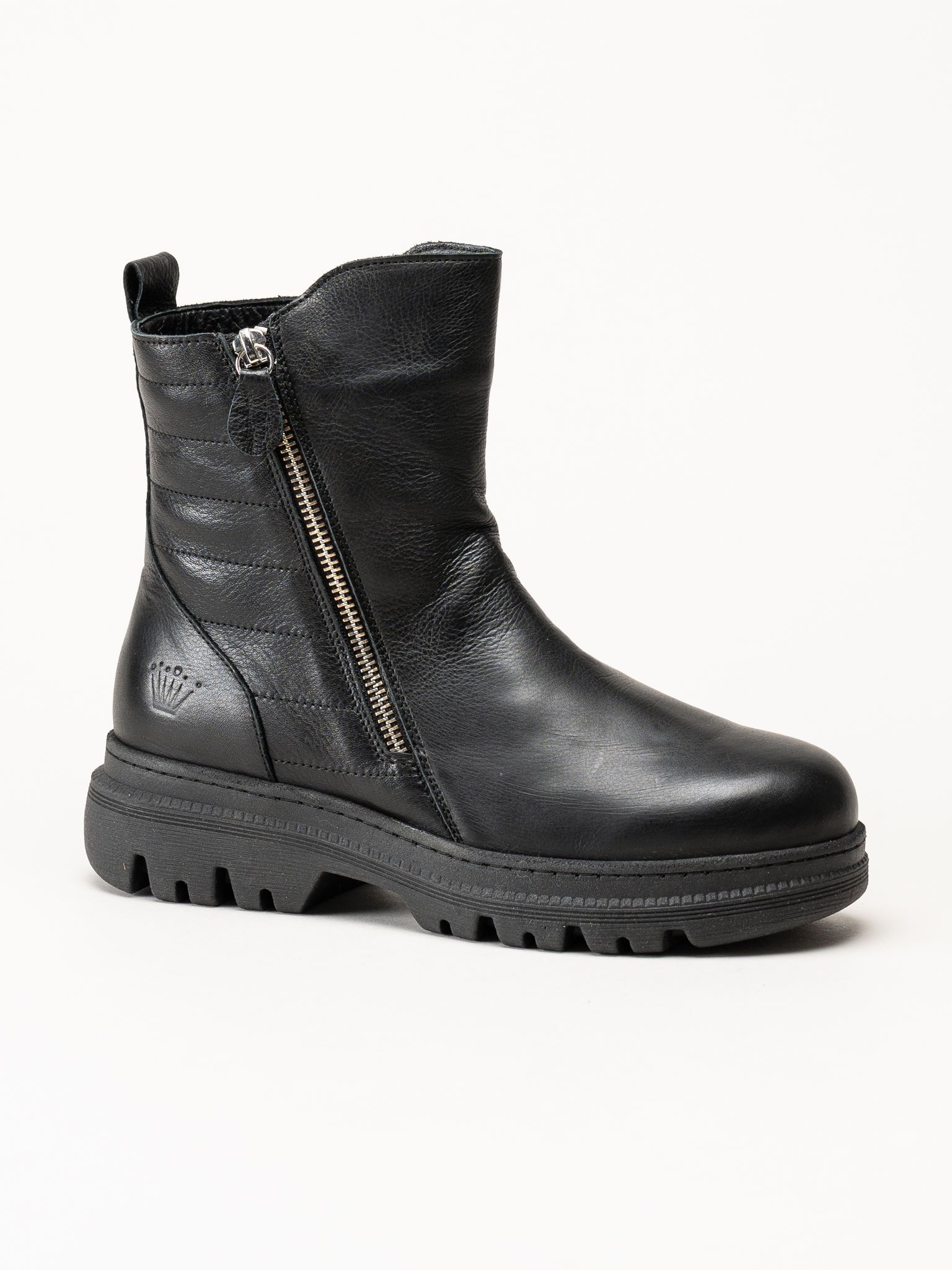 Charlotte of Sweden - Svarta boots