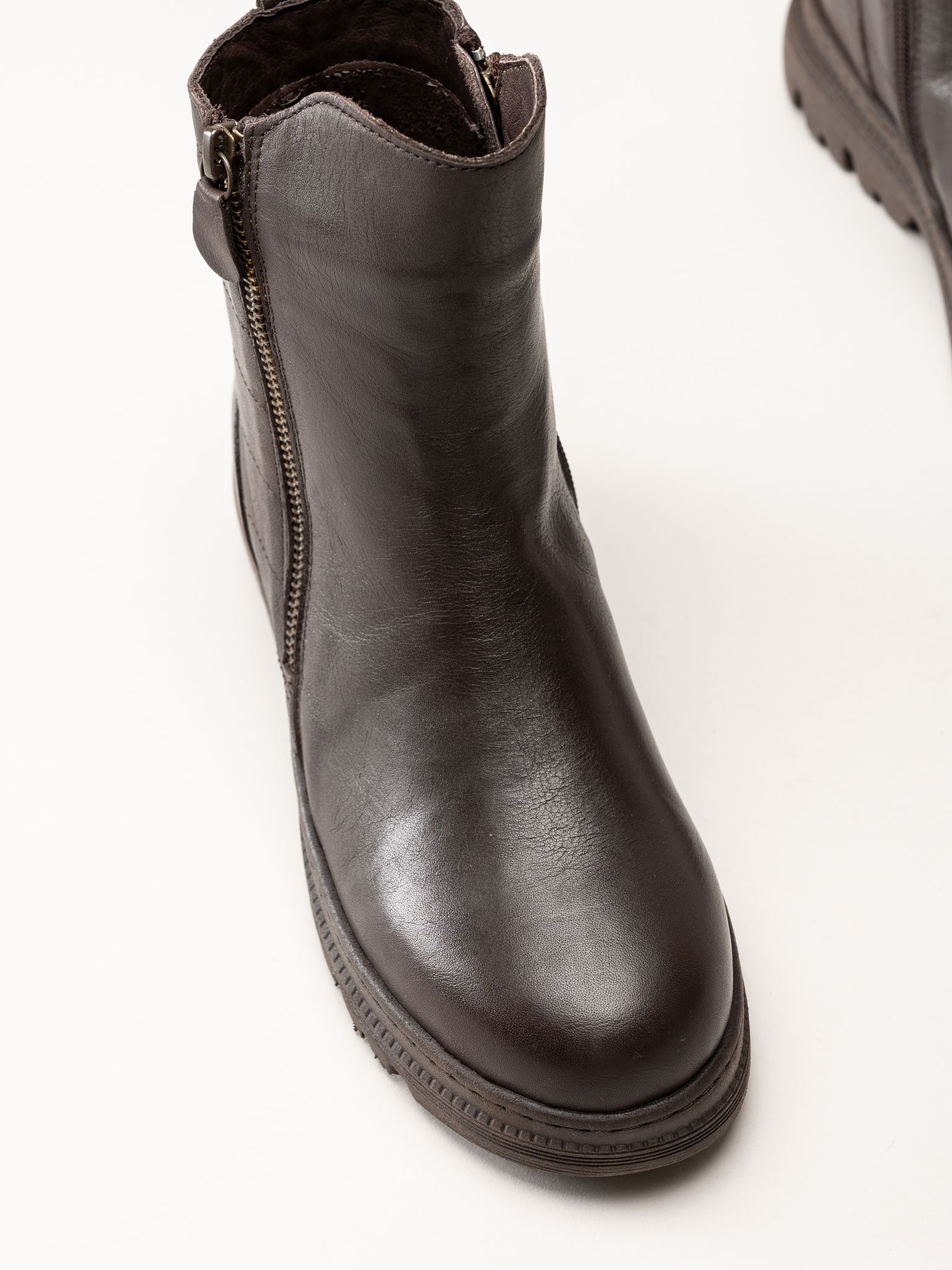 Charlotte of Sweden - Mörkbruna boots