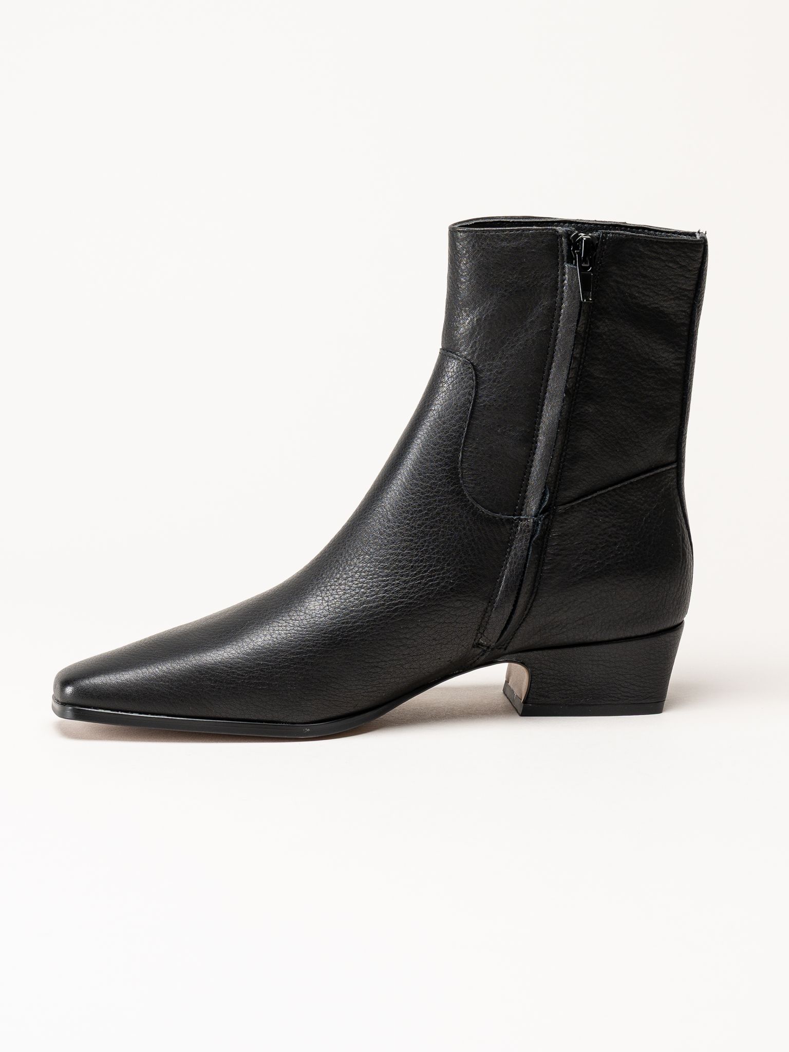 Steve Madden - Dusty - Svarta stövletter i skinn