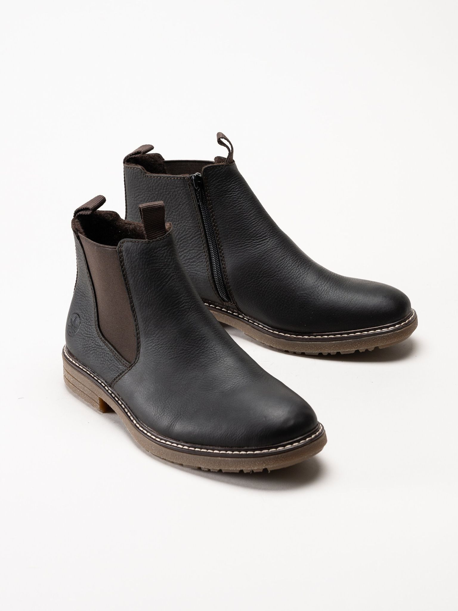 Rieker - Mörkbruna chelsea boots i oljat skinn
