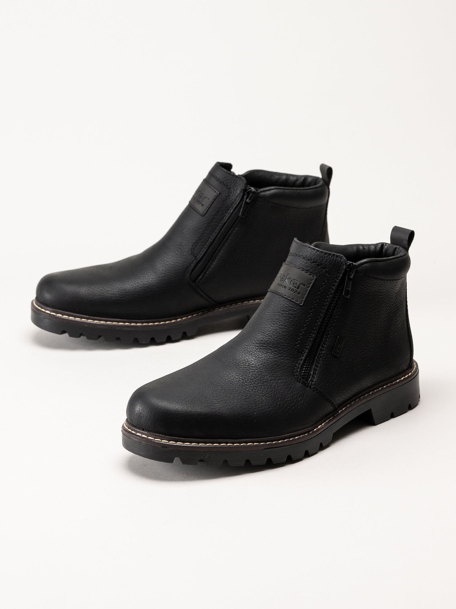 Rieker - Svarta fodrade boots i skinn