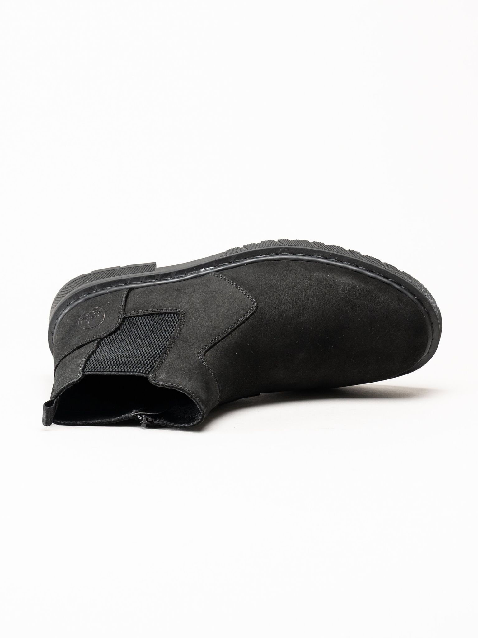 Rieker - Svarta fodrade boots i oljad nubuck