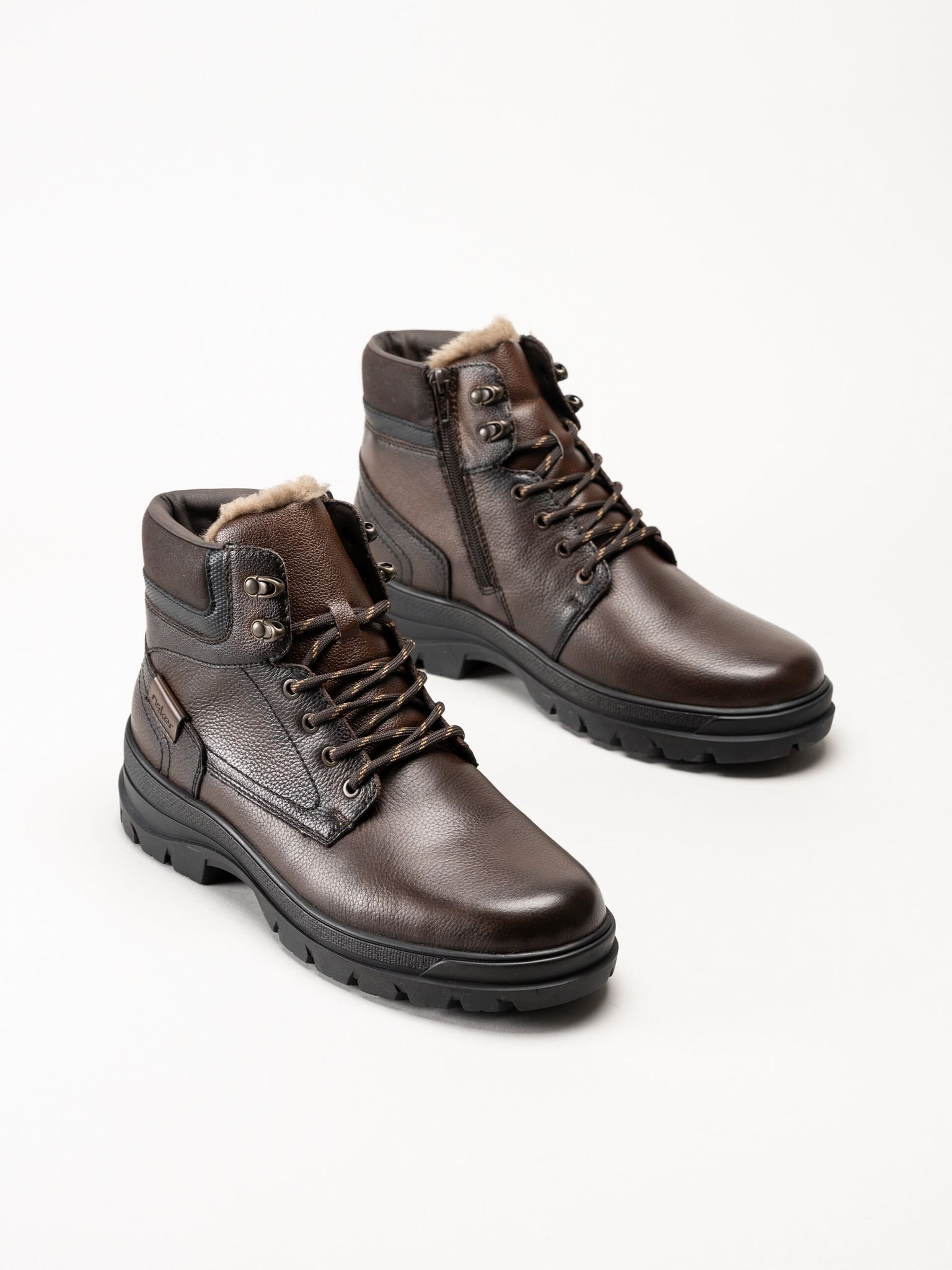 Rieker - Mörkbruna fodrade broddkängor i skinn