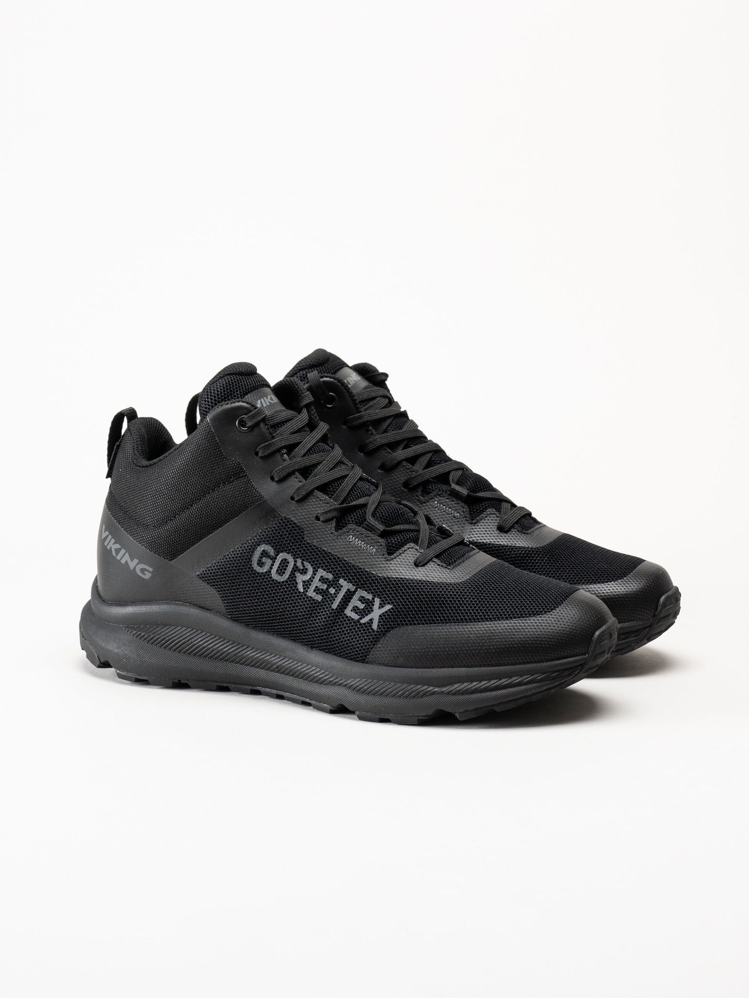 Viking Footwear - Stride Mid GTX - Svarta vandringsskor  i Gore-tex