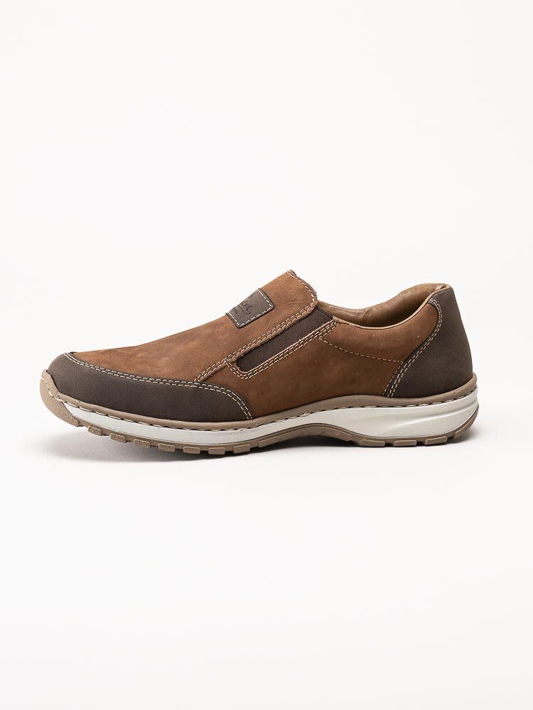 Rieker - Bruna slip on promenadskor i oljad nubuck