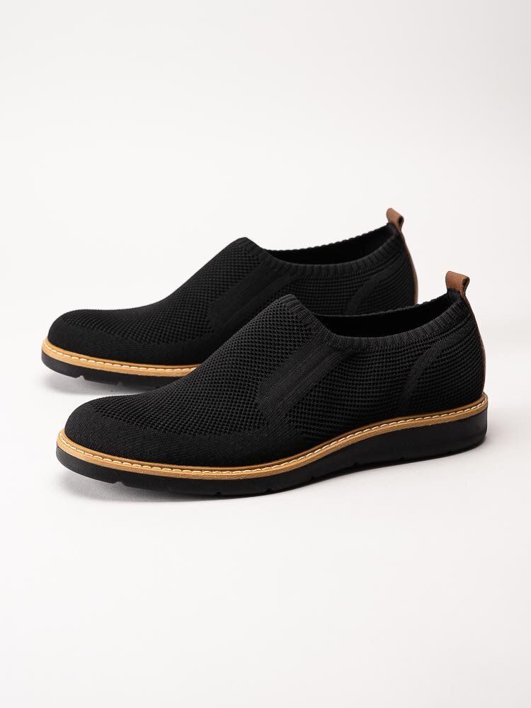 Igi & Co - Svarta slip on skor i strechnylon