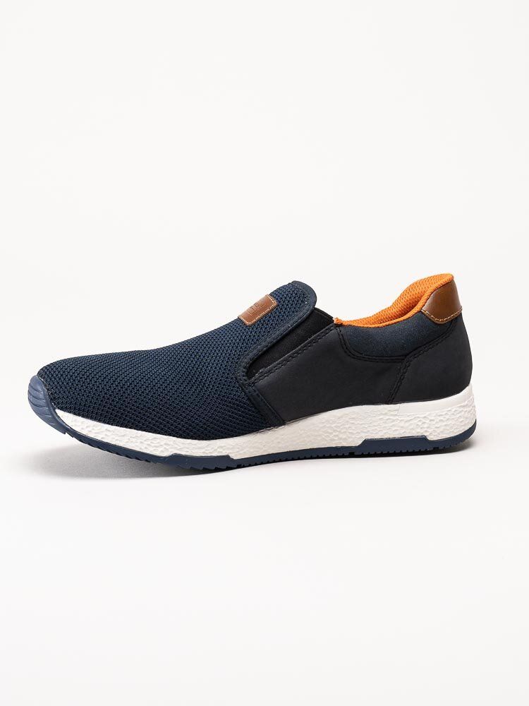 Rieker - Mörkblå slip on skor i stickad mesh