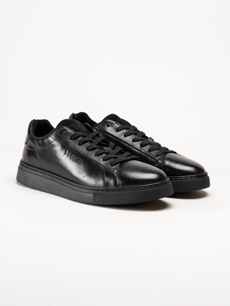 Bugatti - Svarta sneakers i skinn