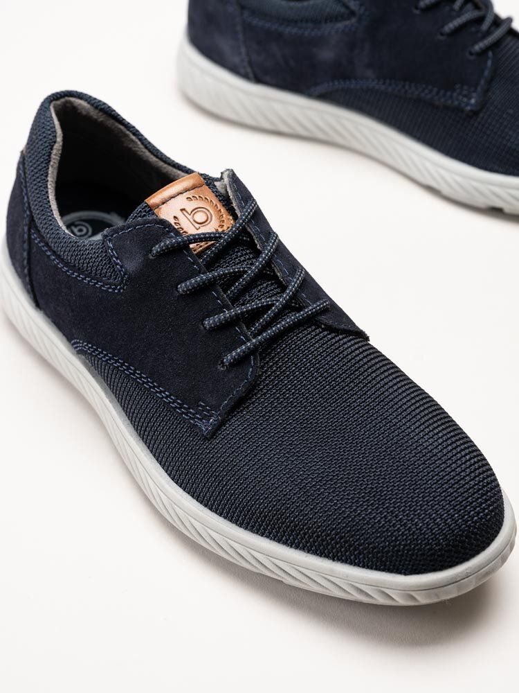 Bugatti - Mörkblå sneakers i textil